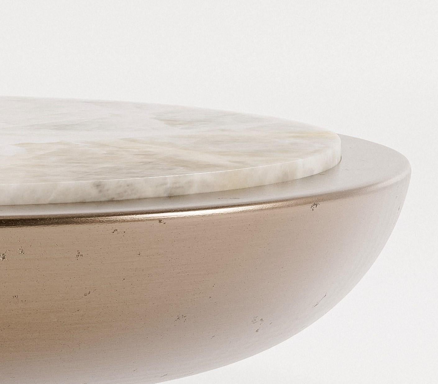 Table basse Soleil en bronze et onyx blanc par Verena Brausch Neuf - En vente à Geneve, CH