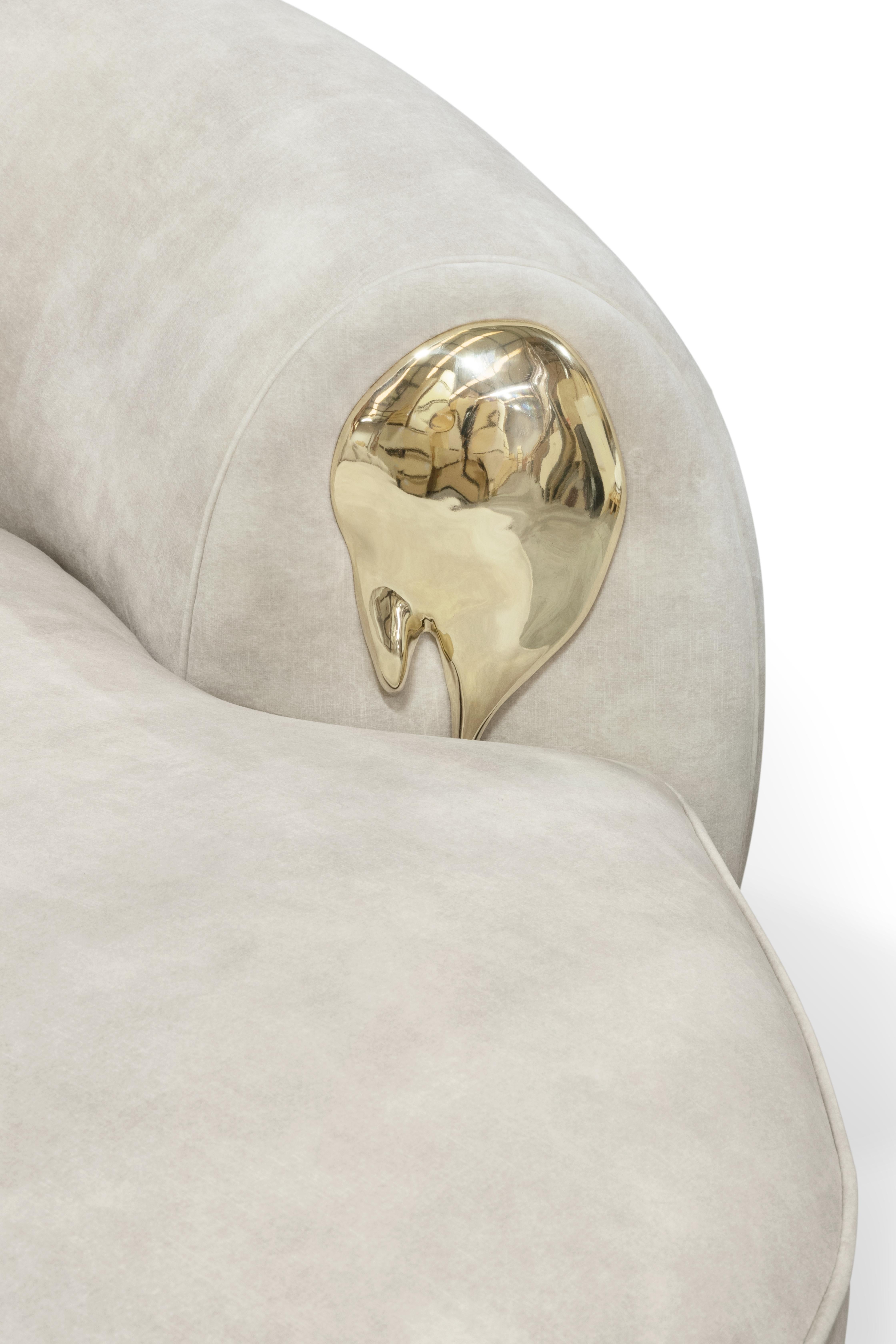 Soleil Gebogenes Sofa - Handpoliertes gegossenes Messing & Stoff - Boca do Lobo im Angebot 2