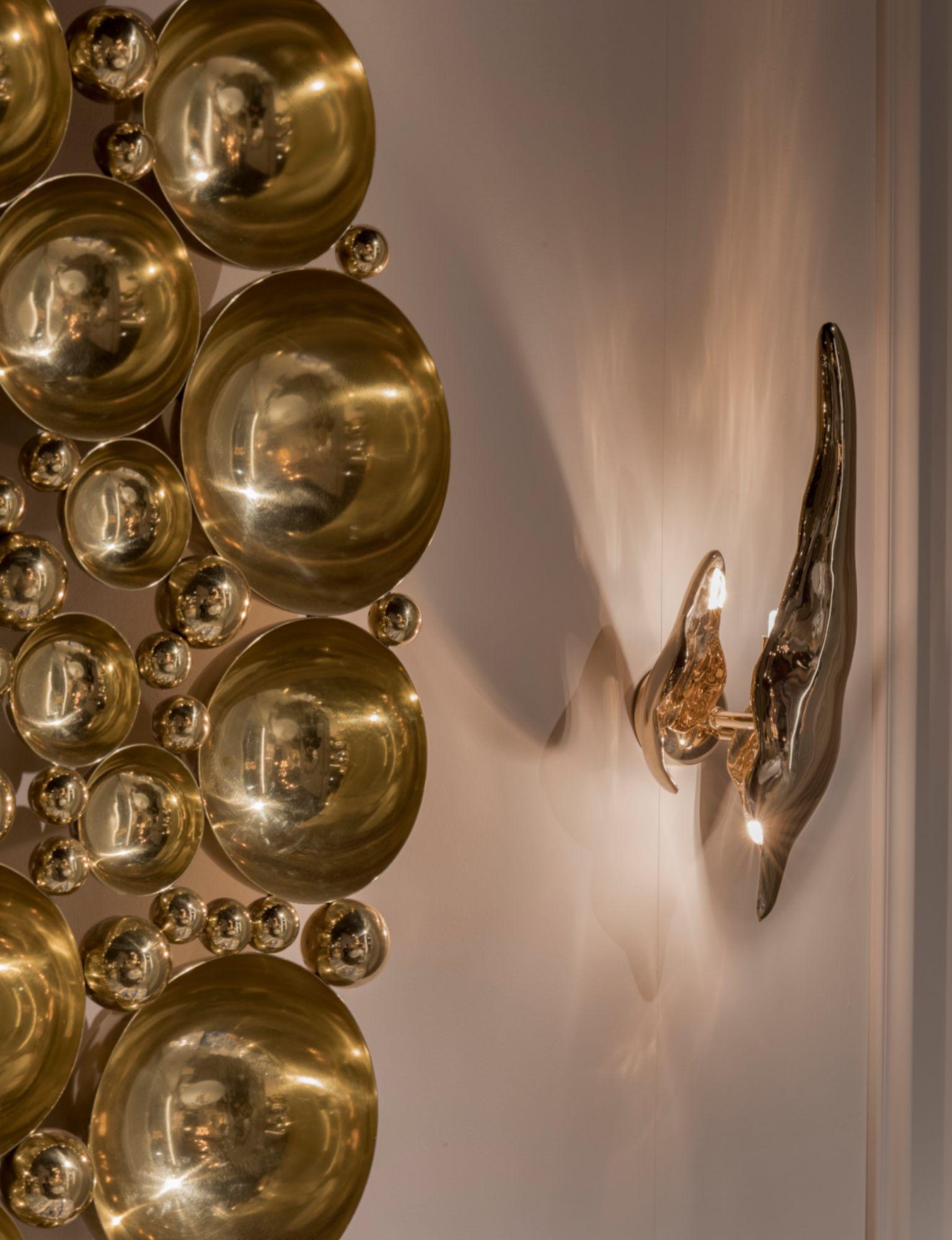 Lámpara de pared Soleil Sconce - Fundición artesanal de latón y metal - Boca Do Lobo en venta 1