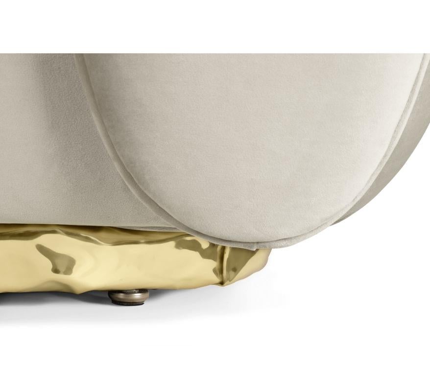 Contemporary Soleil Sofa with Brass Detail by Boca do Lobo In New Condition For Sale In New York, NY