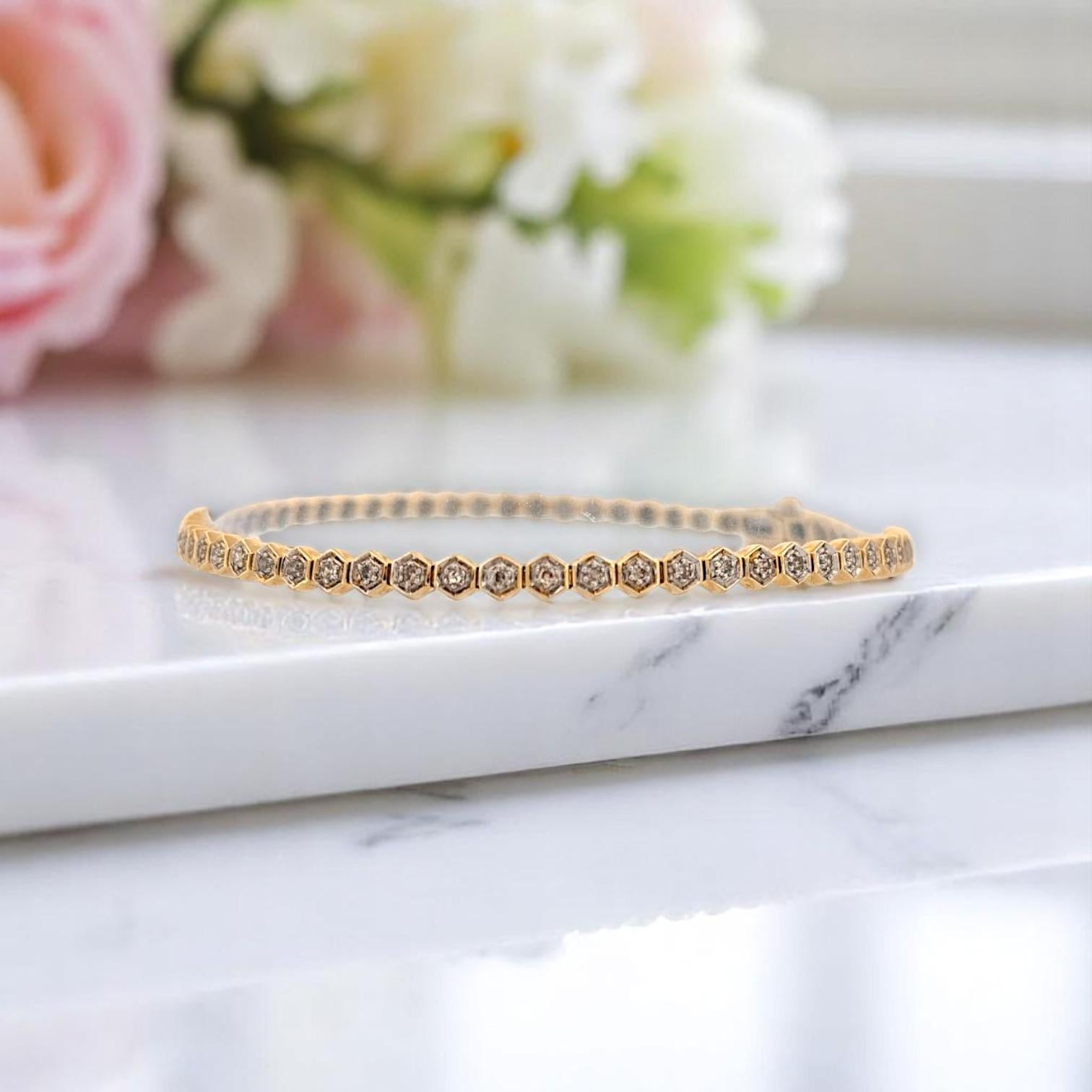 Solène  Bracelet en or jaune 10 carats et diamants  Diamants naturels de .50 CTW Neuf - En vente à Greeneville, TN
