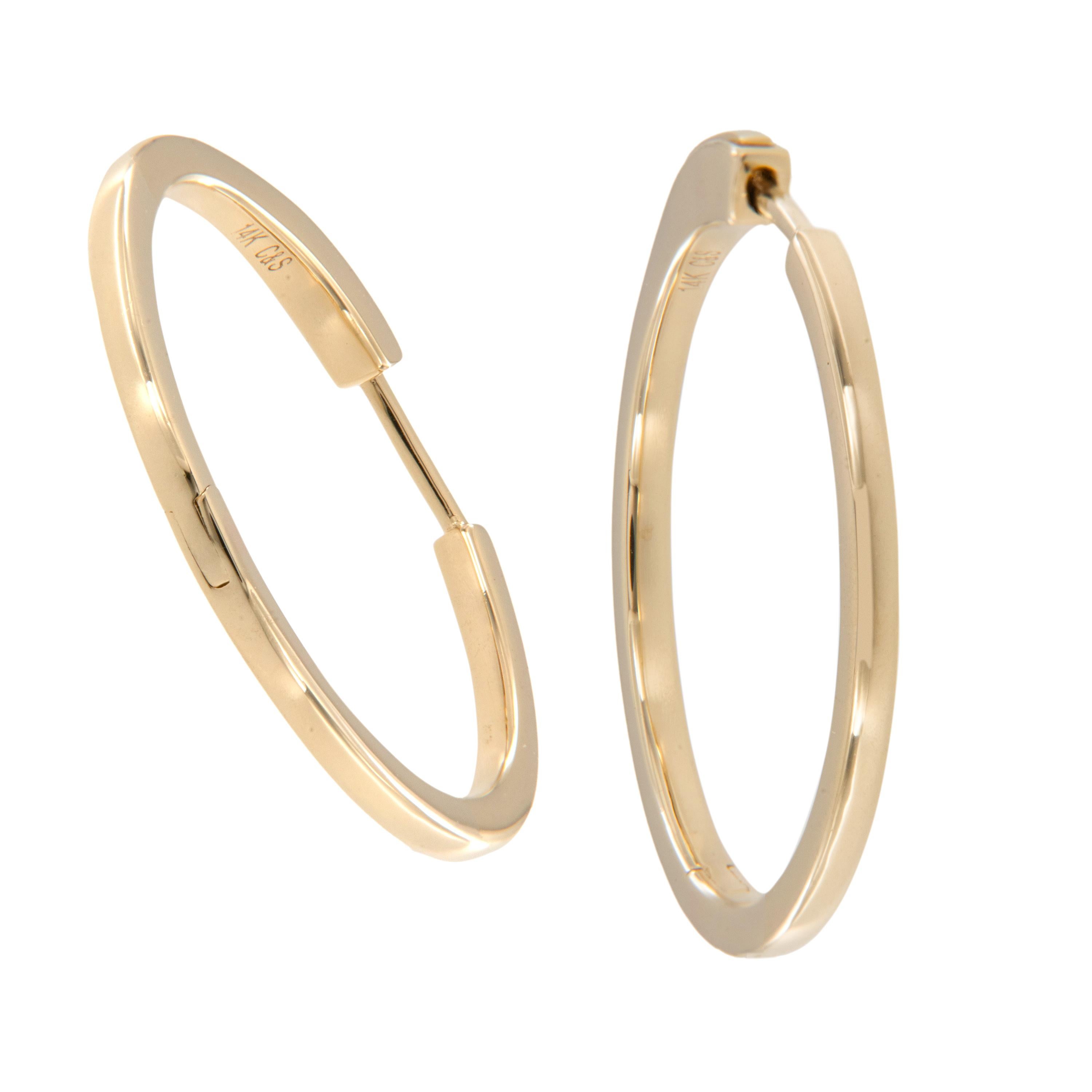  Hoop-Ohrringe gehören zu den bekanntesten und beliebtesten Schmuckstücken und sind eines der ältesten Accessoires der Menschheitsgeschichte. Sie wurden als Symbole des Königtums, des Adels, der Macht, der Einheit, der Philosophie und sogar der