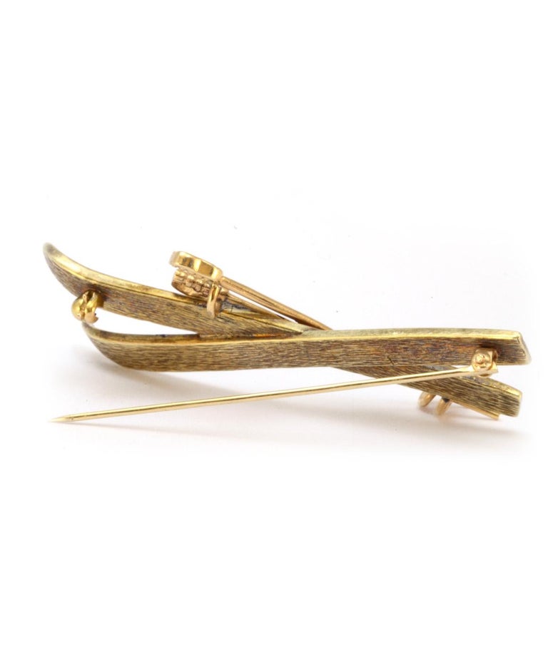 Solid 14 Karat Yellow Gold Genuine Enamel Ski Brooch For Sale at 1stDibs