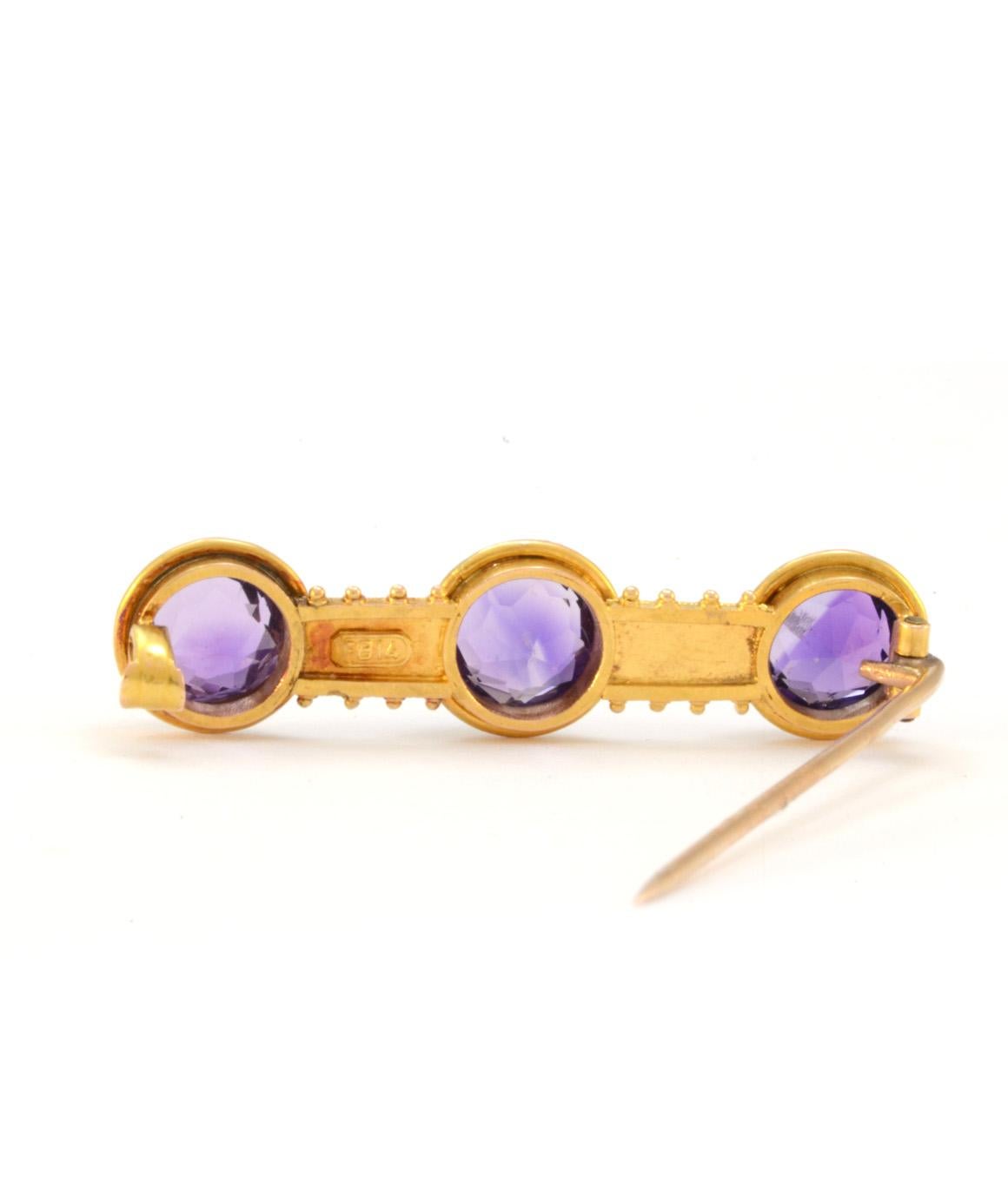 Solid 14 Karat Yellow Gold Three-Stone Amethyst Pin In Excellent Condition In Manchester, NH