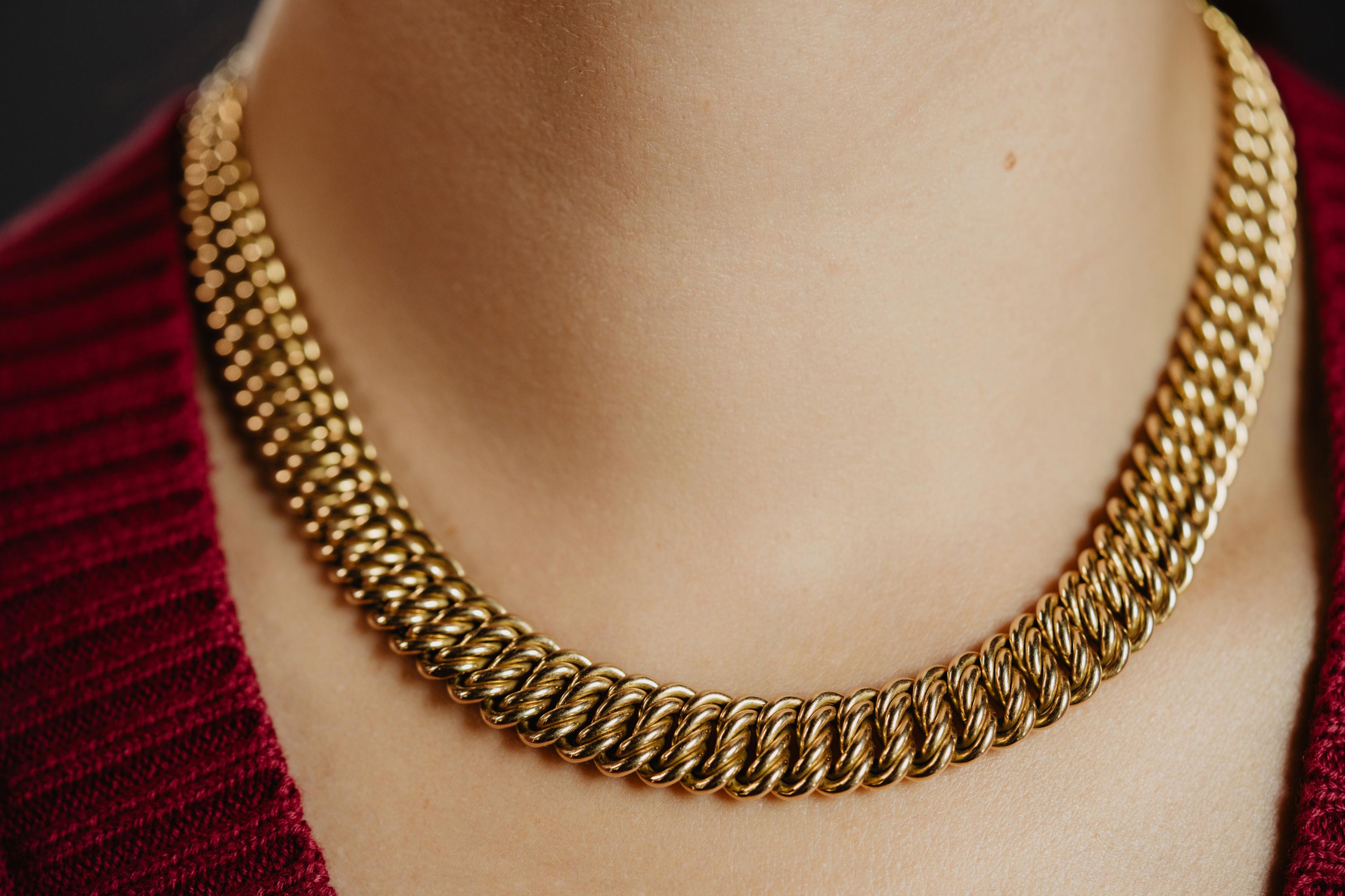 Solid 14K 585 Gold Knitted Vintage Collar Necklace, Thick Fancy Link Chain, 57G In Excellent Condition For Sale In Rottedam, NL