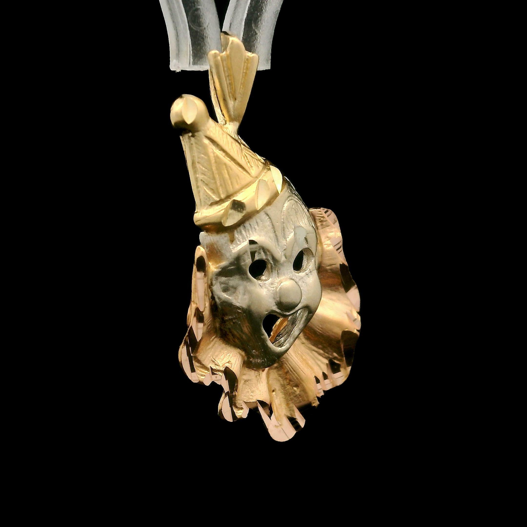 Pendentif breloque clown en or massif 14 carats multicolore, finition texturée avec diamants Excellent état - En vente à Montclair, NJ