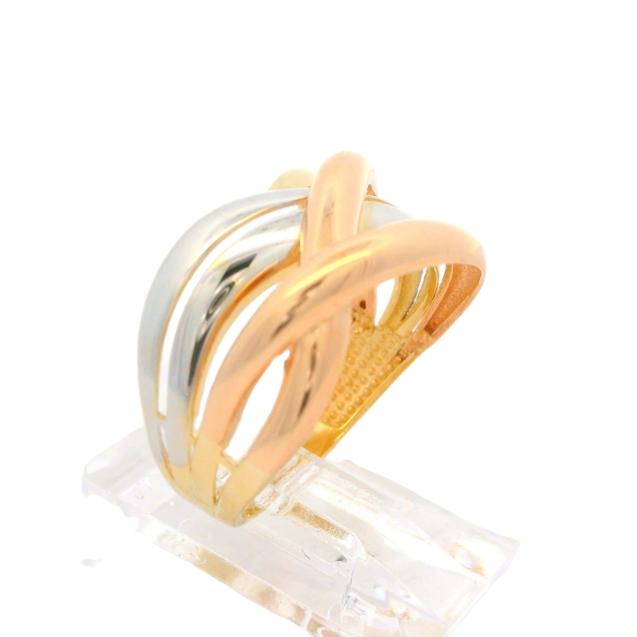 Bague en or massif 14k finition polie multicolore croix au-dessus d'une large bande ouverte en vente 2