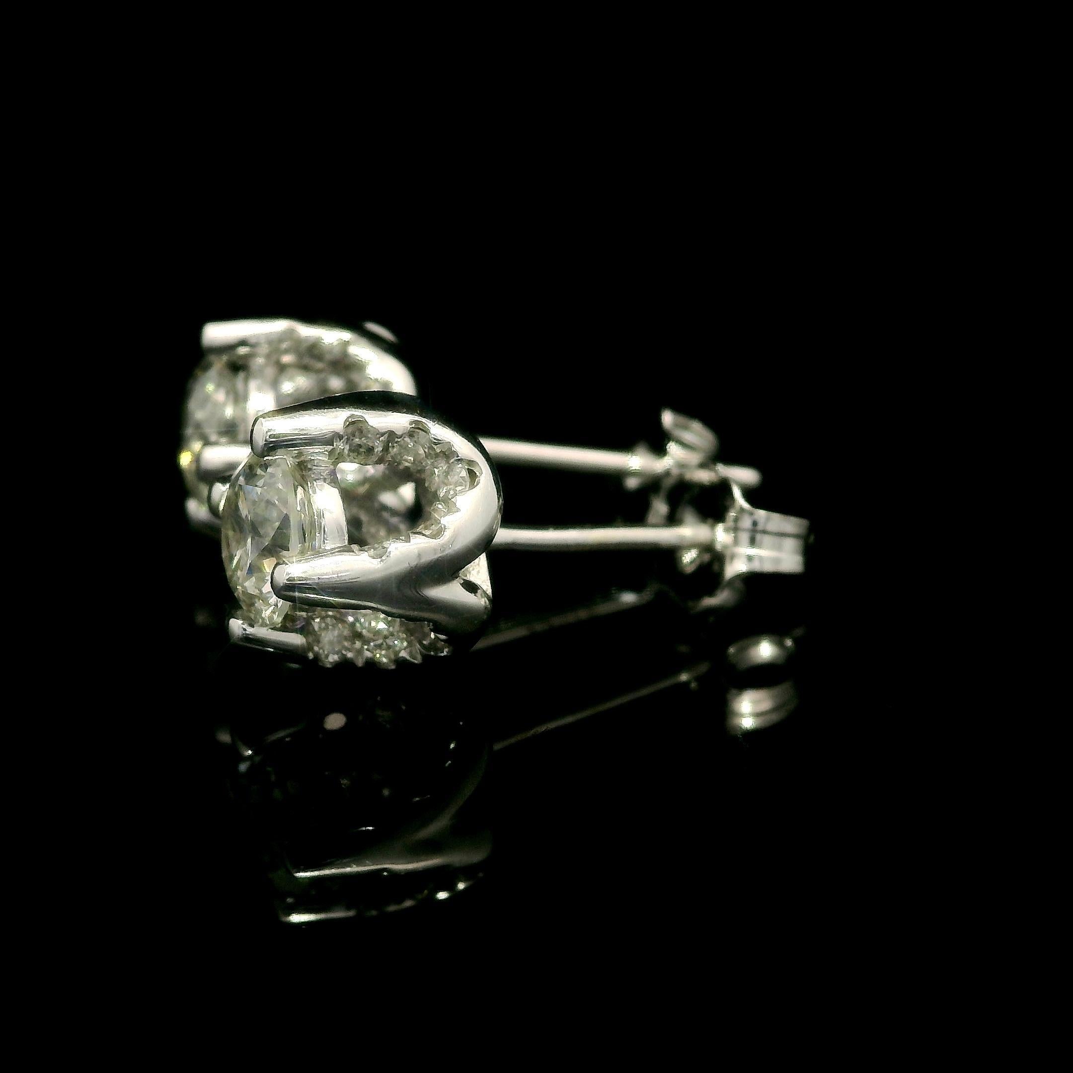 Brilliant Cut Solid 14k White Gold 1.0ctw Diamond Stud Earrings w/ Butterfly Closures For Sale