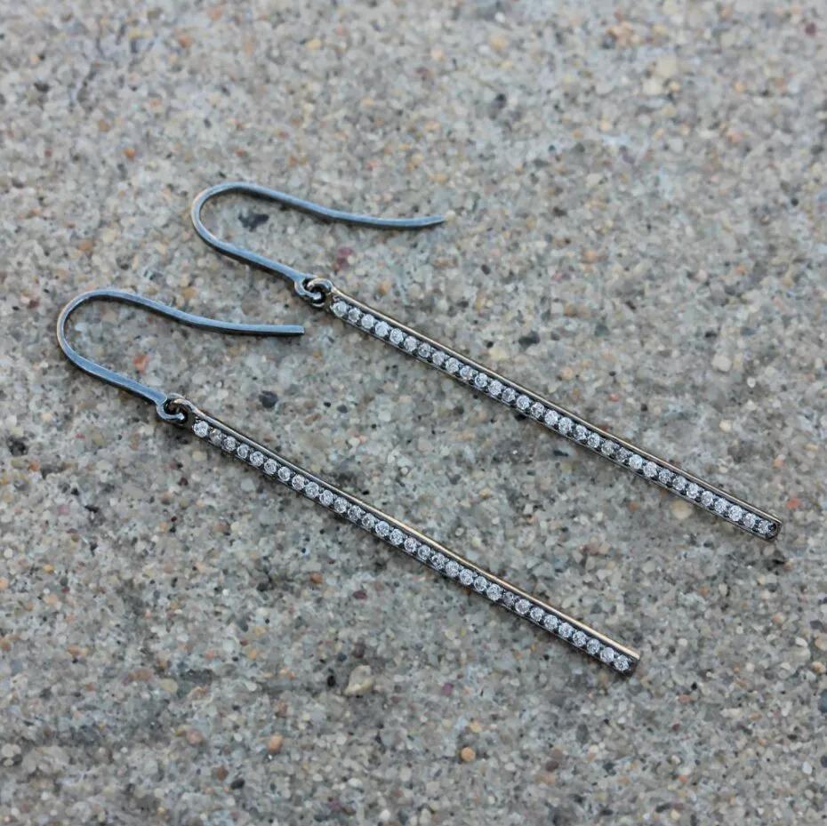 Round Cut Solid 14K White Gold Bar Hook Earring Handmade Fine Jewelry For Sale