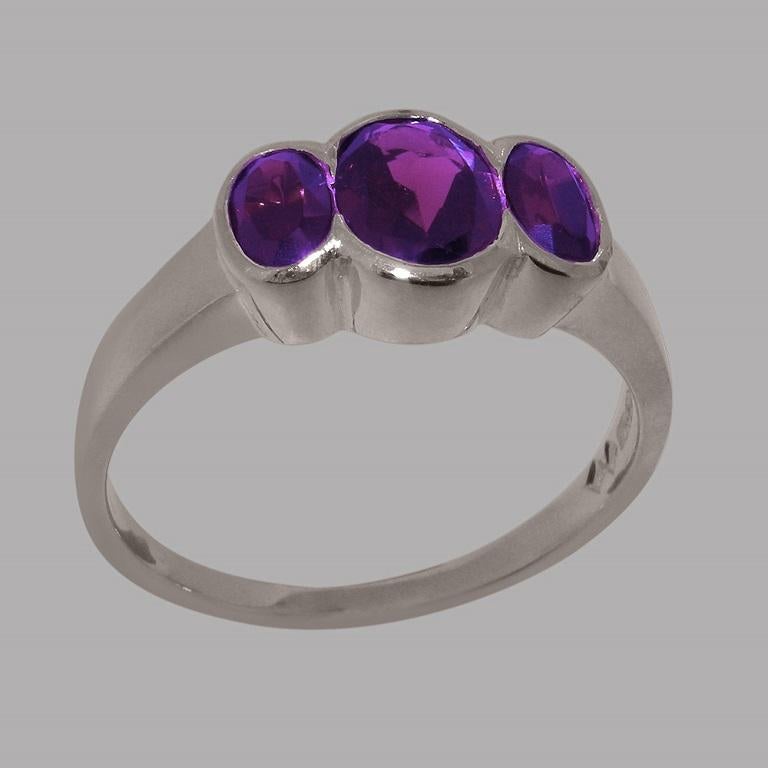 En vente :  Bague trilogie pour femmes en or blanc massif 14 carats avec améthyste naturelle, personnalisable 2