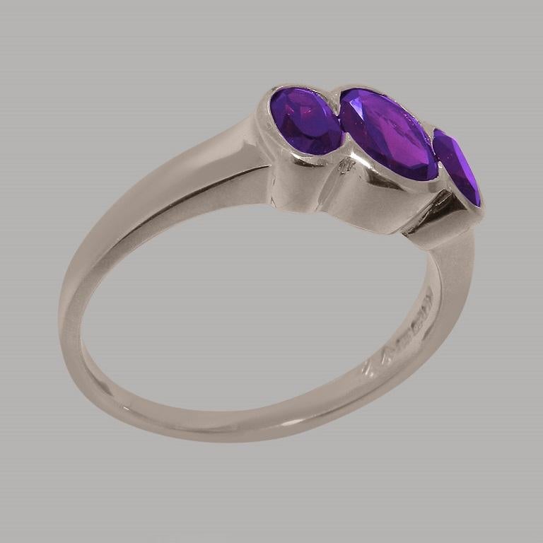 En vente :  Bague trilogie pour femmes en or blanc massif 14 carats avec améthyste naturelle, personnalisable 3