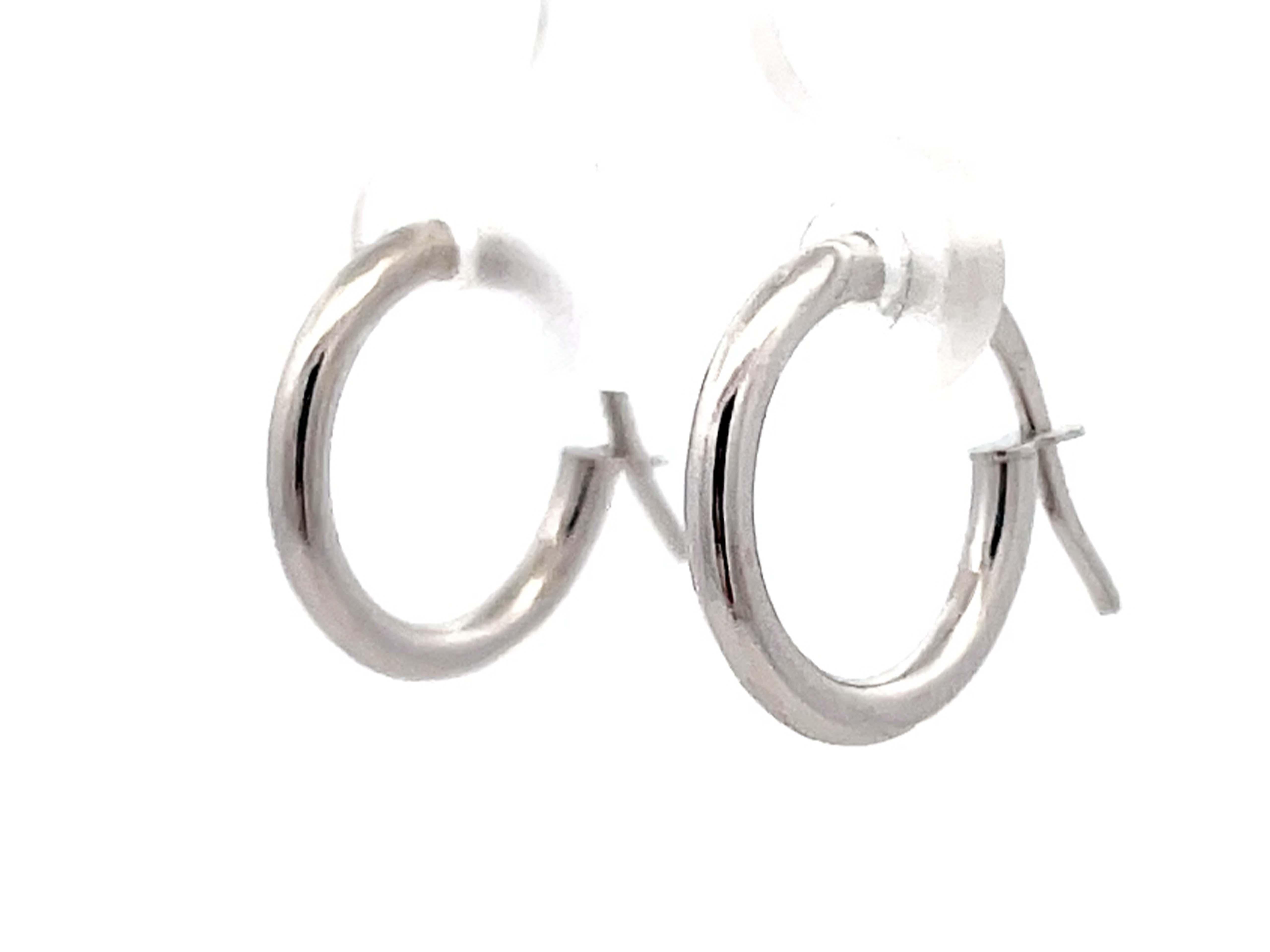 Women's Solid 14K White Gold Small Hoop Earrings For Sale