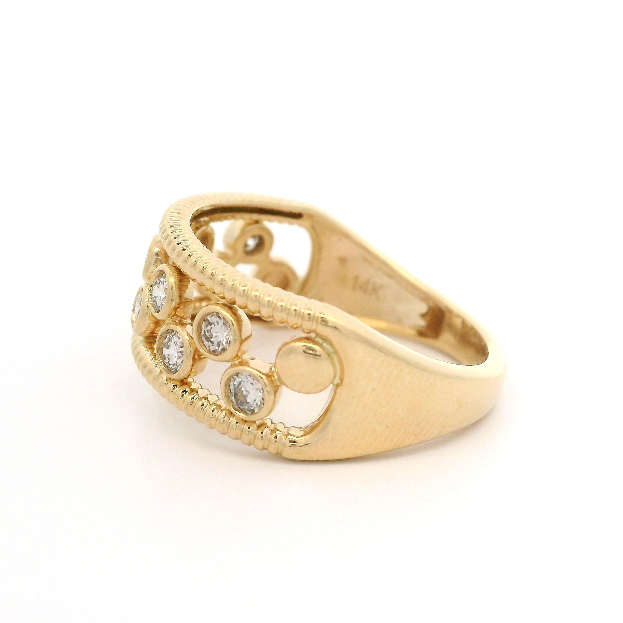 Anello a fascia aperta con diamante fluttuante in oro giallo massiccio 14k da 0,50 ct. In condizioni ottime in vendita a Montclair, NJ