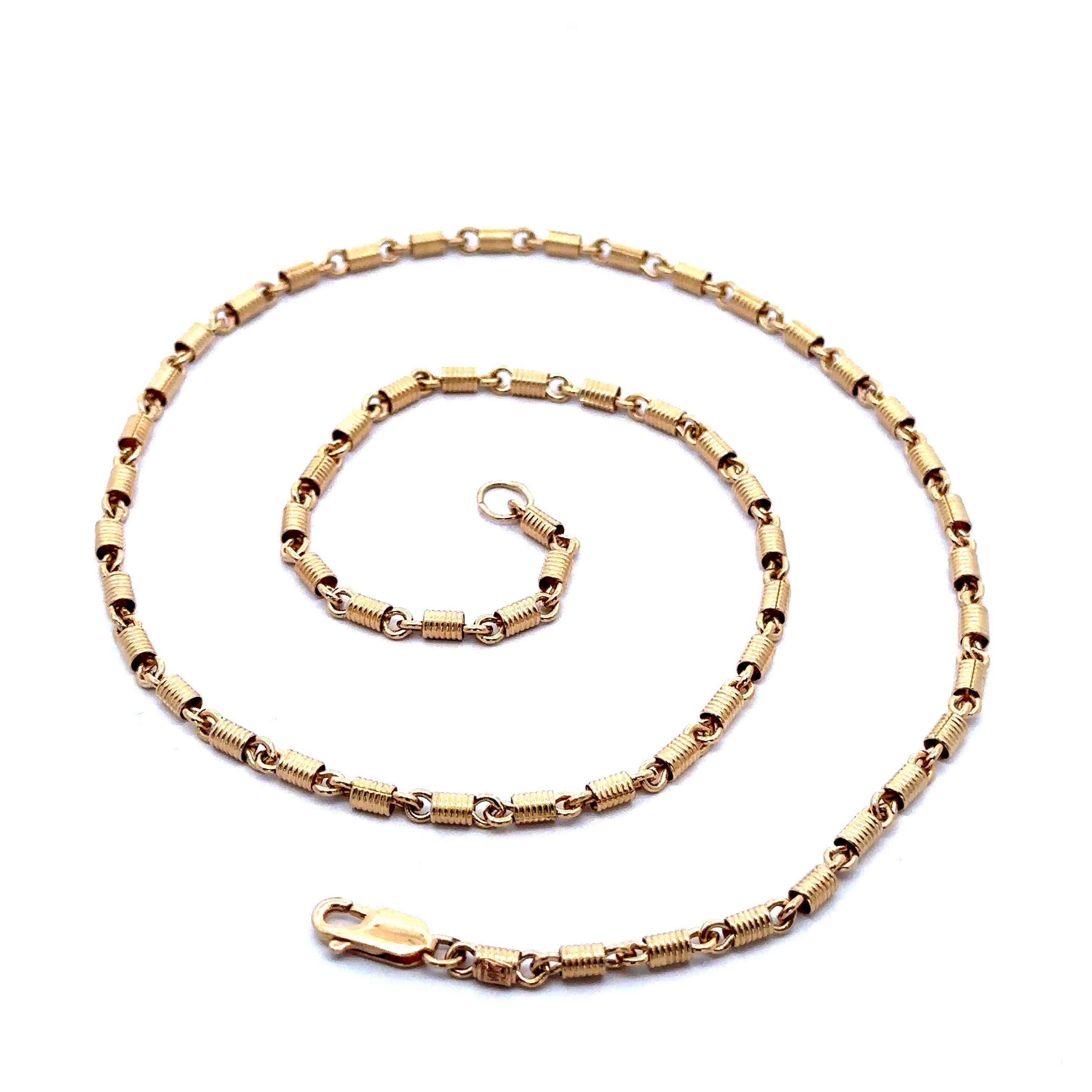 Collier en or jaune 14k massif avec chaîne à maillons cylindriques et griffe de homard de 18,5 pouces Pour femmes en vente