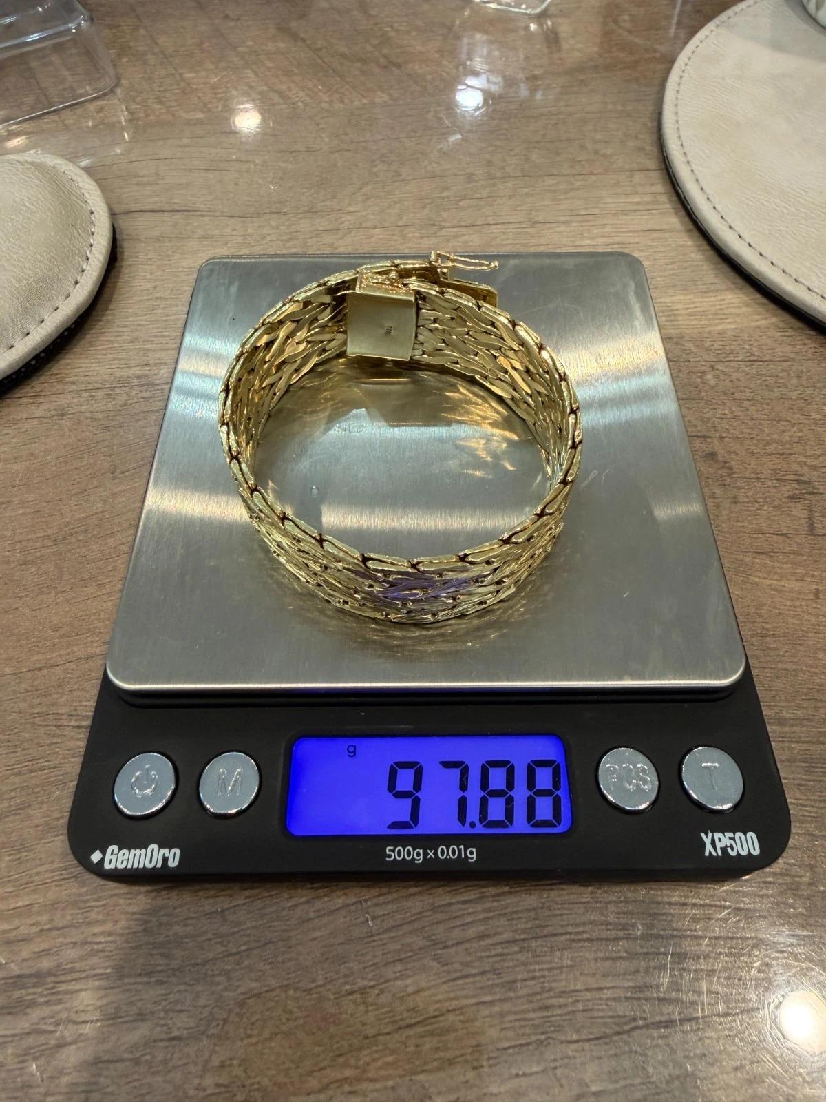 Bracelet en or jaune massif 14K 97.88 grammes 18mm large Link texturé en vente 4