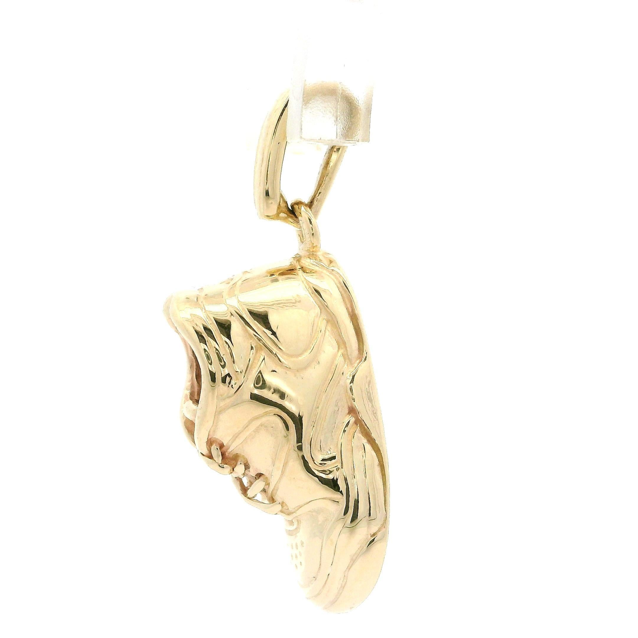Pendentif breloque Basket Lucky en or jaune massif 14 carats avec clous en vente 2