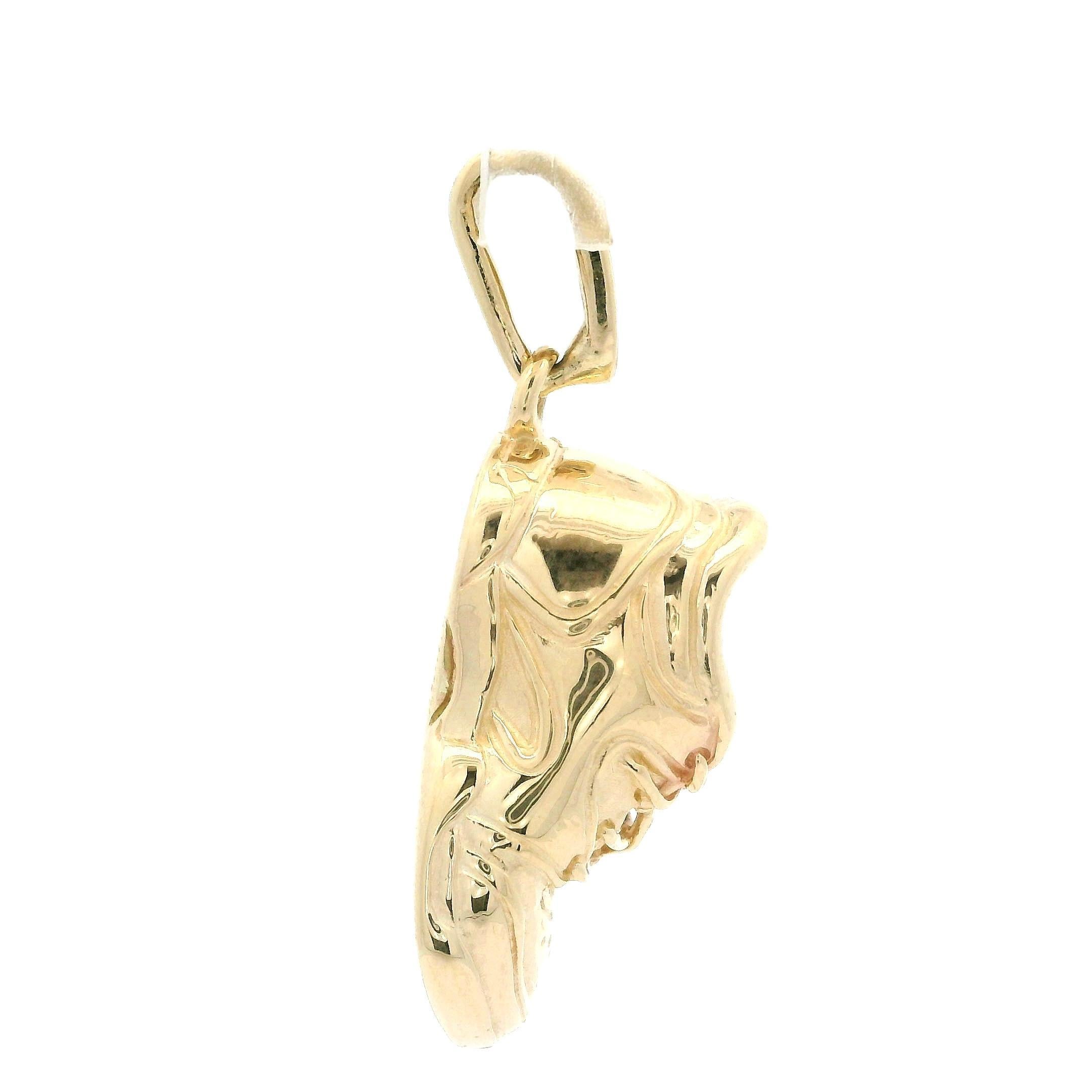 Pendentif breloque Basket Lucky en or jaune massif 14 carats avec clous en vente 3