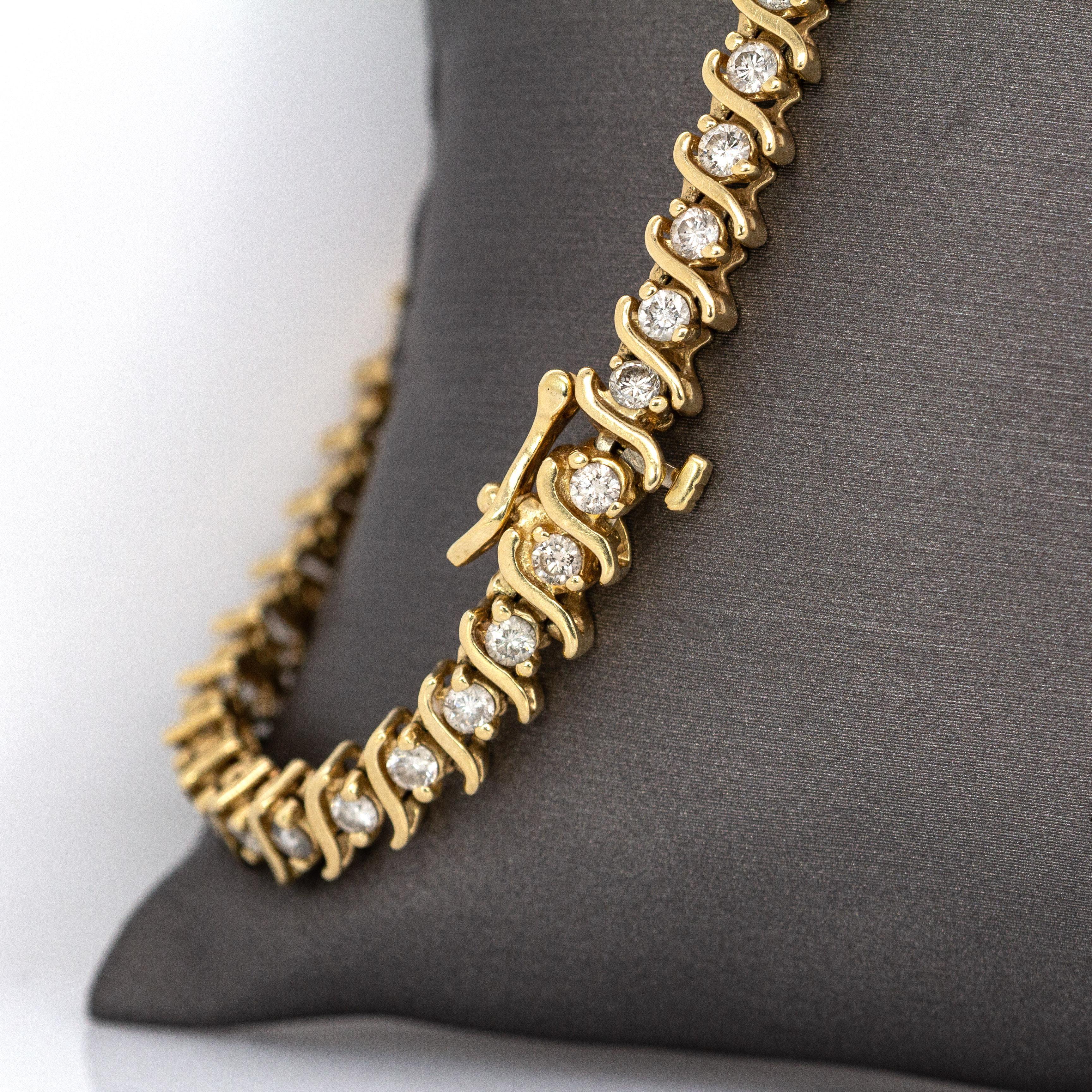 Taglio rotondo Bracciale da tennis in oro giallo massiccio 14K con diamanti naturali  Chiusura a scatola chiusa in vendita