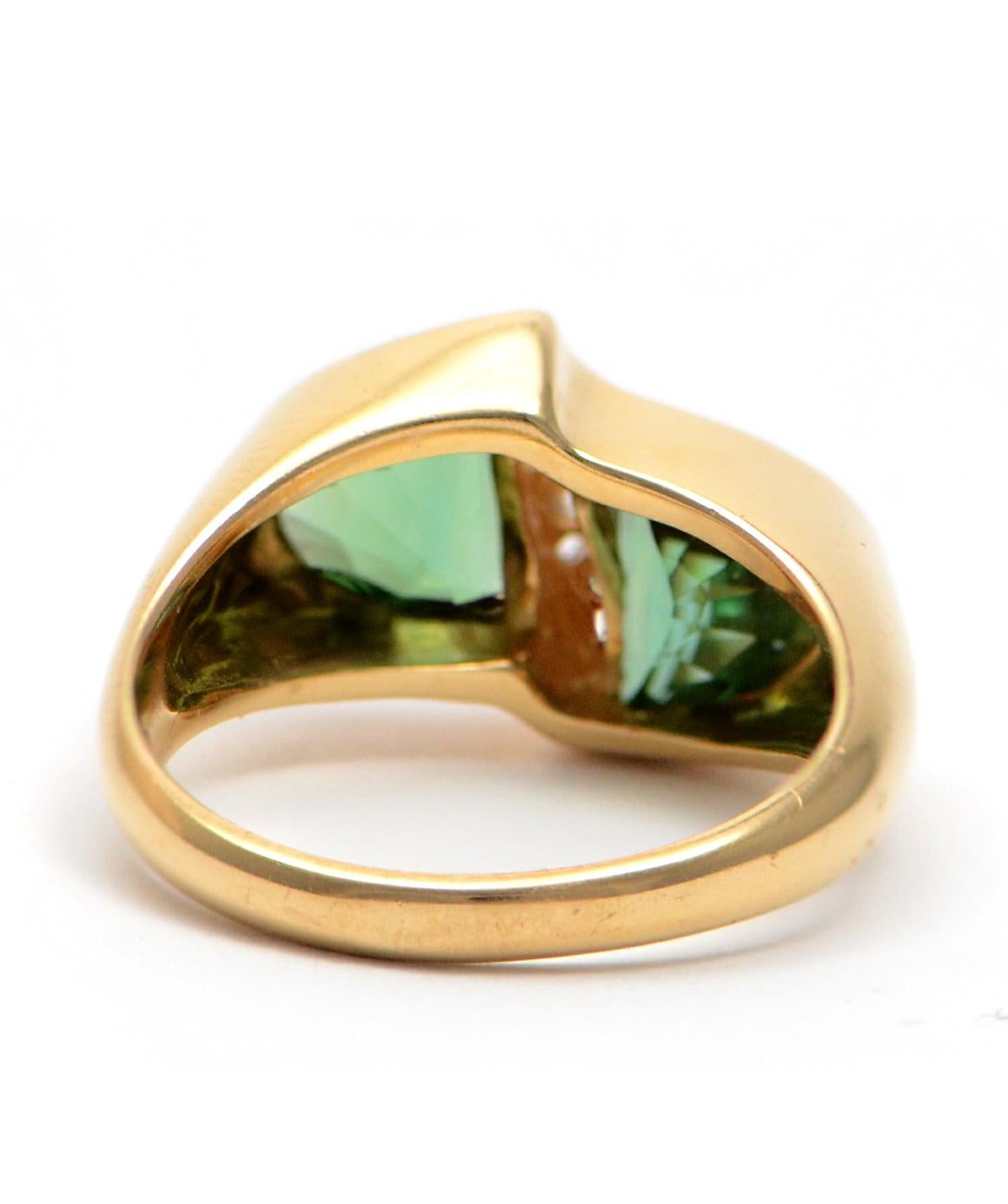 Solid 14 Karat Gold Genuine Green Tourmaline and Natural Diamond Ring 5.9g 1