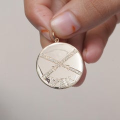 Solid 14k Yellow Gold Natural H/Si White Diamond VAIL Medallion Pendant