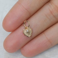 Solid 14k Yellow Gold Genuine White Diamond Fluted Heart Charm Pendant Jewelry