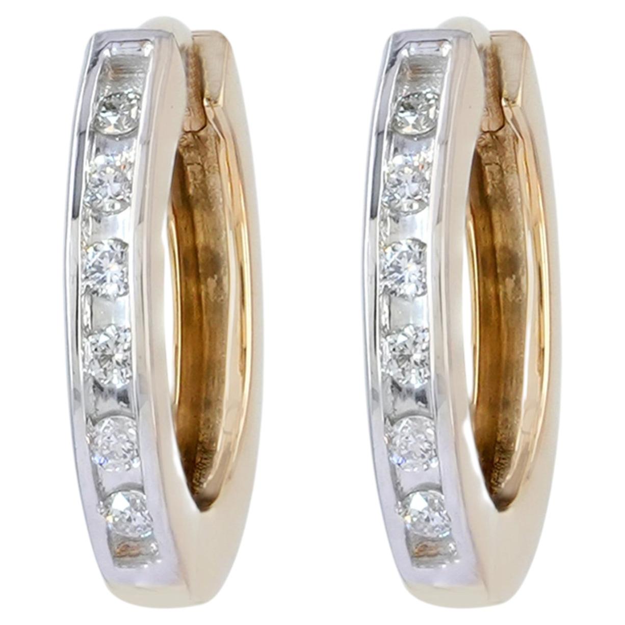 Solid 14k Yellow Gold Genuine White H/Si Diamond Huggie Hoop Minimalist Earring For Sale