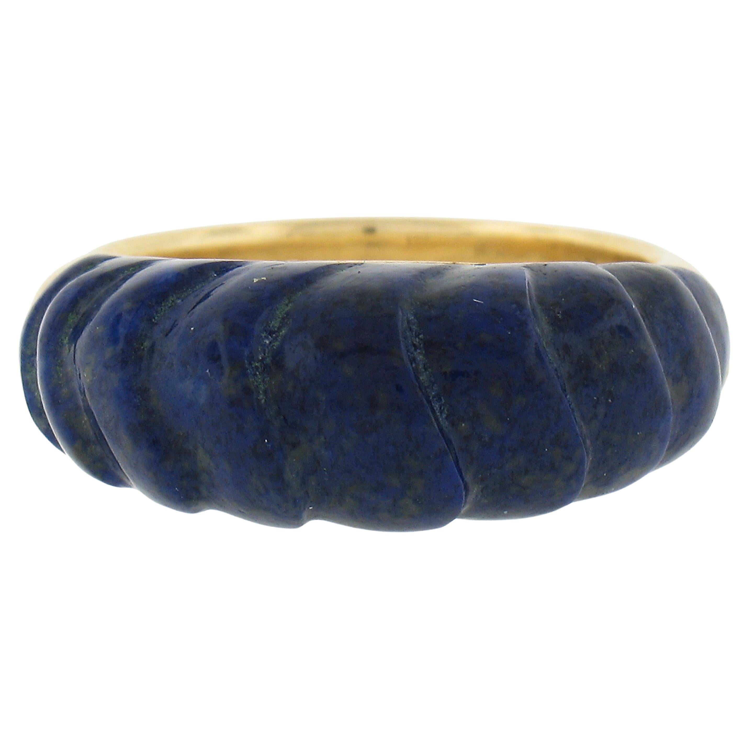 Solid 14k Yellow Gold Inlaid Carved Lapis High Dome Bombe Band Ring Size 5.5 For Sale