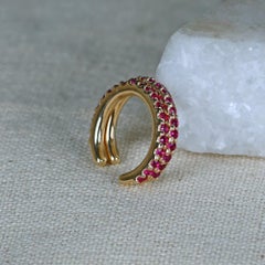 Bijou en or jaune massif 14 carats – Boucle d’oreille « ear cuff » pour le cartilage, sertie d’un rubis naturel