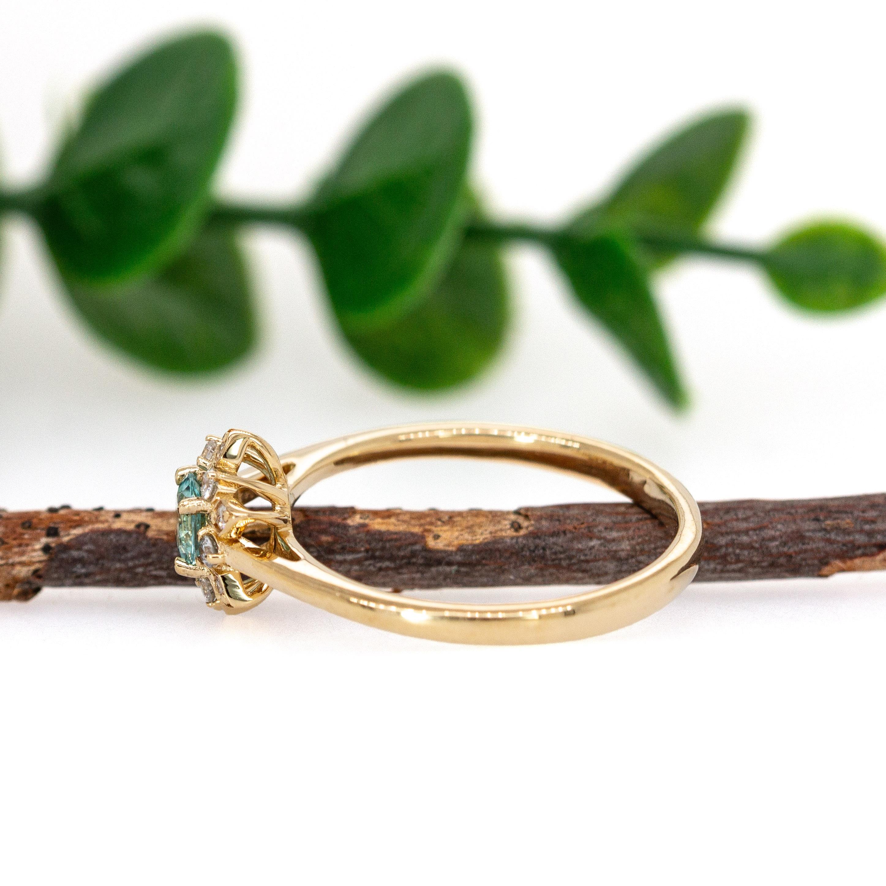 Bague en or jaune 14K Tourmaline Paraiba avec accents de diamants naturels Neuf - En vente à Columbus, OH