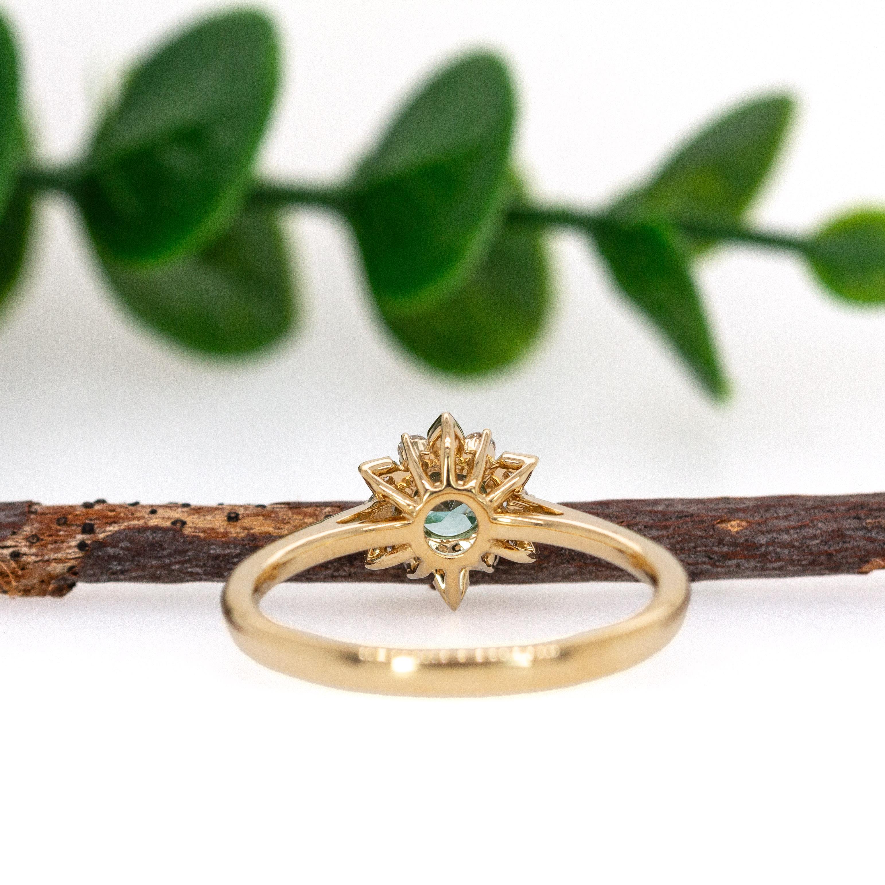 Bague en or jaune 14K Tourmaline Paraiba avec accents de diamants naturels Pour femmes en vente