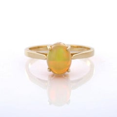 Bague solitaire de naissance d'opale de octobre en or jaune massif 14 carats