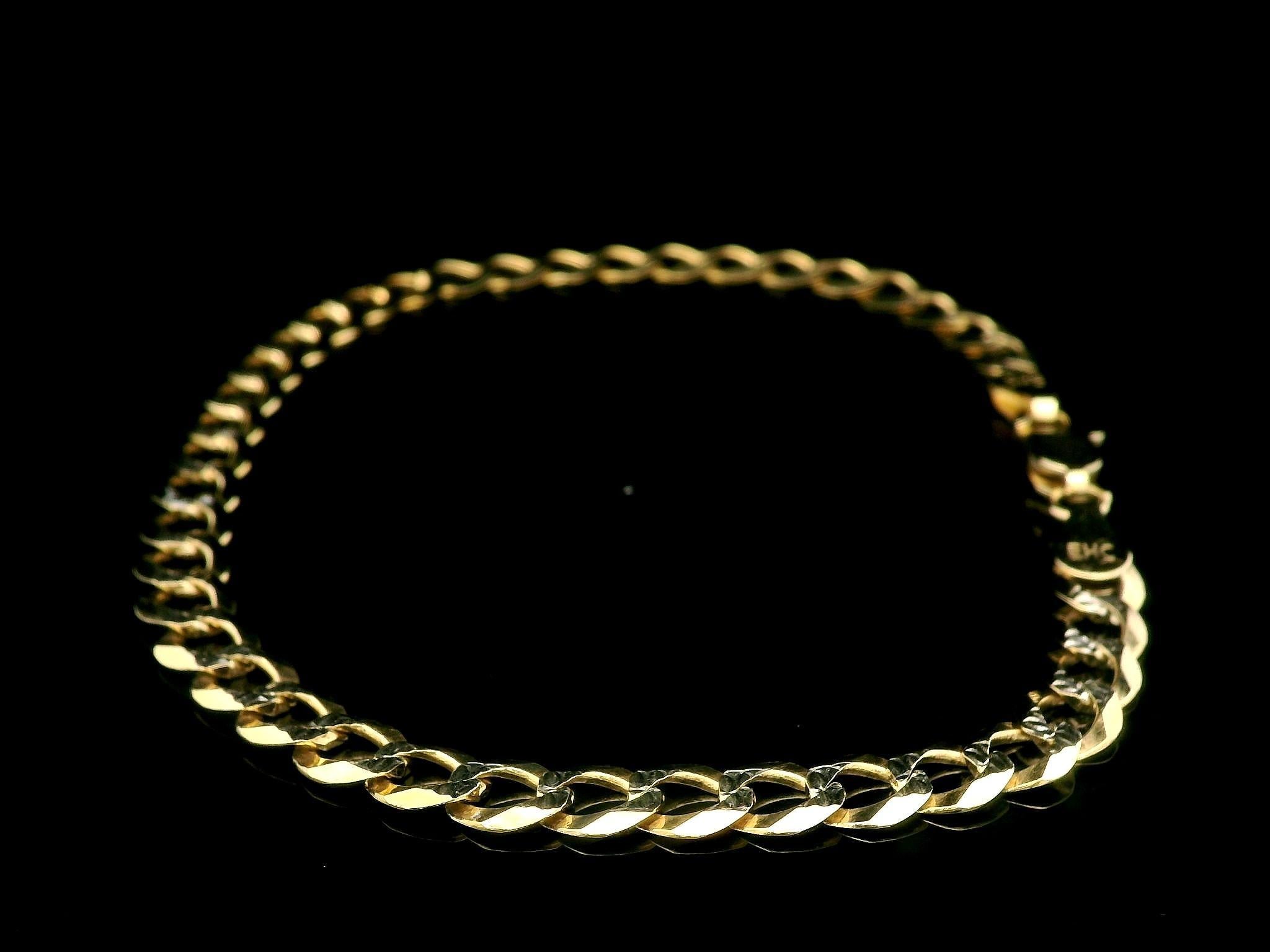 Bracelet en or jaune et blanc 14k massif avec chaîne cubaine classique à maillons courts, taillée en diamant en vente 3