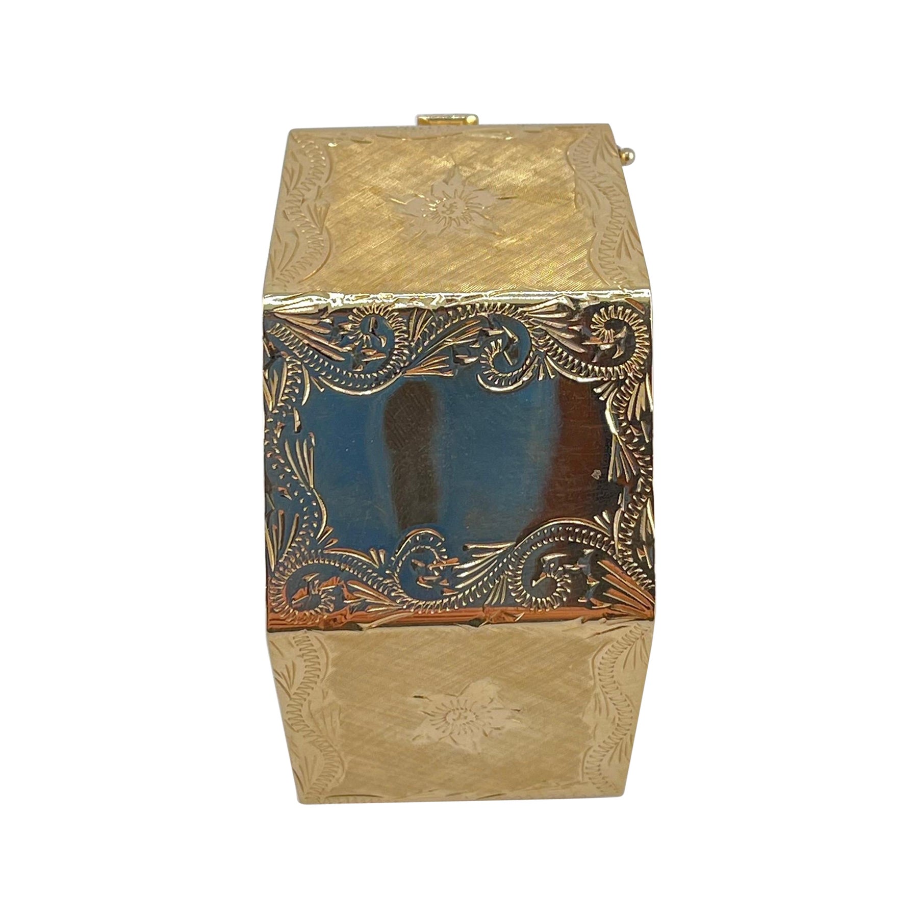 Solid 14kt Yellow Gold Hand Engraved Octagonal Hinged Antique Bangle Bracelet For Sale