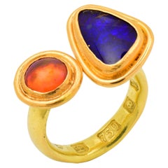 Solid 18 and 22 Karat Yellow Gold Ring with Opals