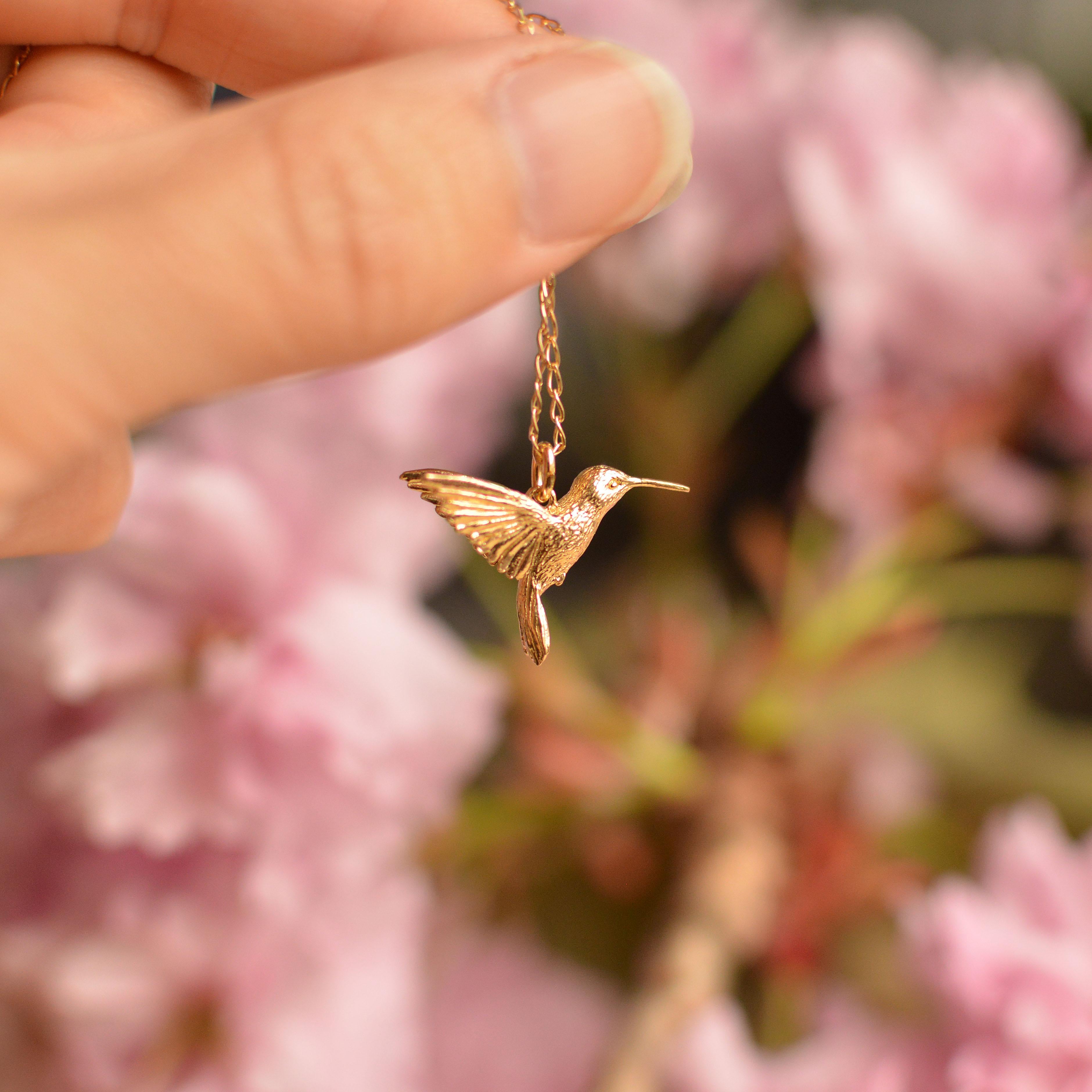 14k gold hummingbird pendant