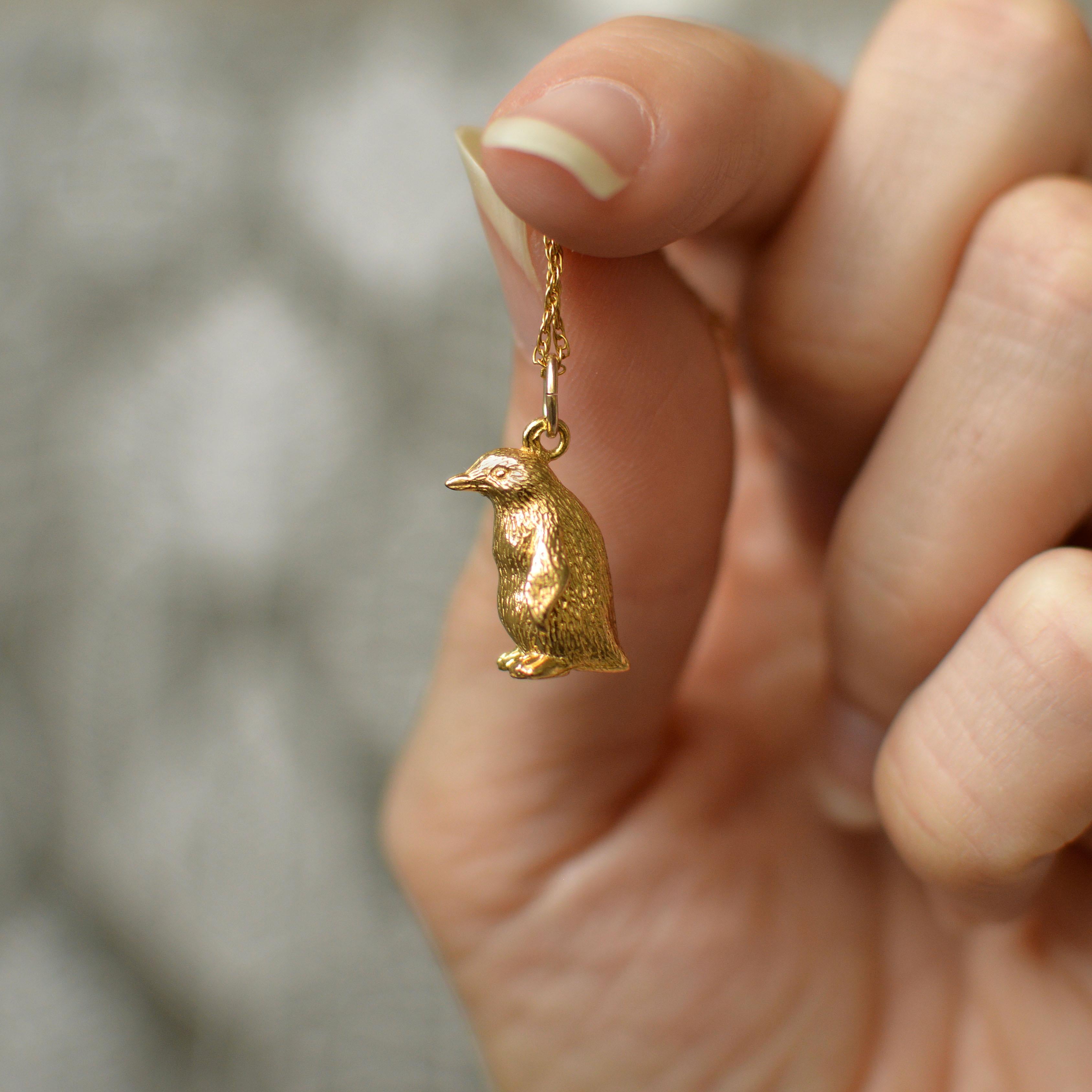 Solid 18 Carat Gold Penguin Pendant By Lucy Stopes-Roe In New Condition For Sale In London, GB