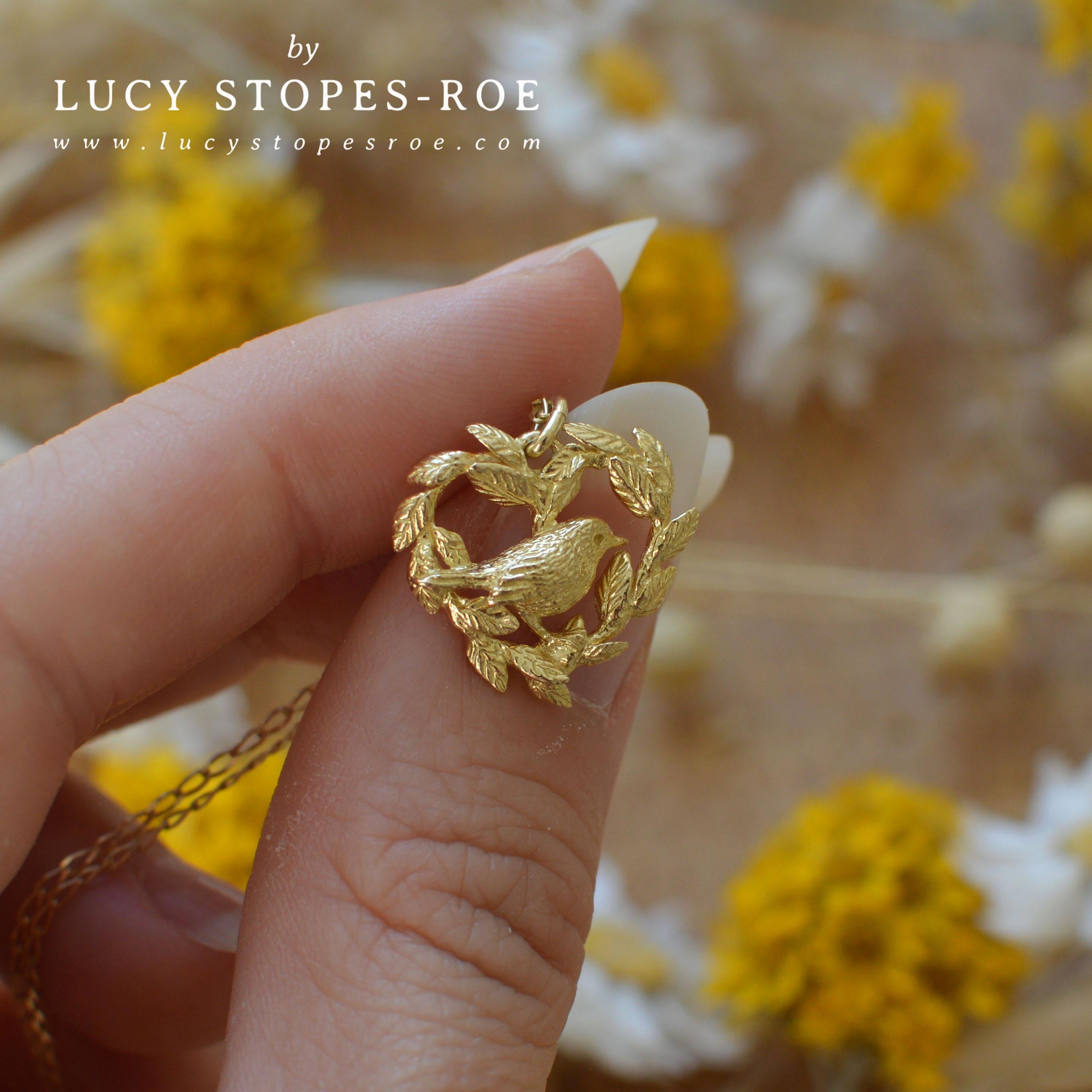 Solid 18 Carat Gold Robin Heart Pendant by Lucy Stopes-Roe For Sale 3