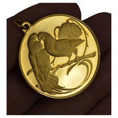 Solid 18 Carat Yellow Gold Turtle Dove Pendant Medal