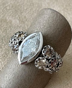 Solid 18 K White Gold Ring Marquise Diamond Fancy Colored Diamonds