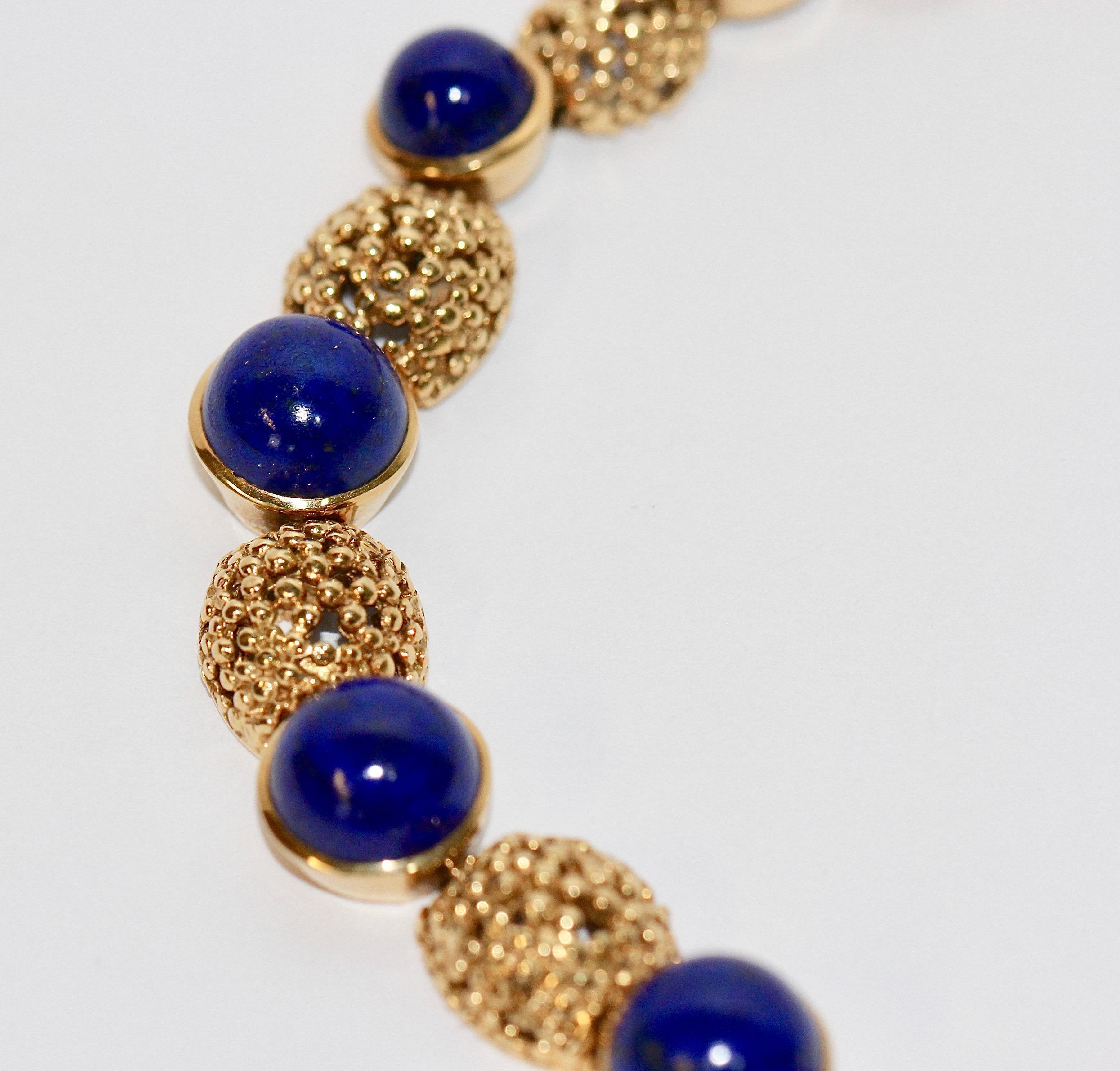 Solid 18 Karat Gold Necklace with Lapis Lazuli 1