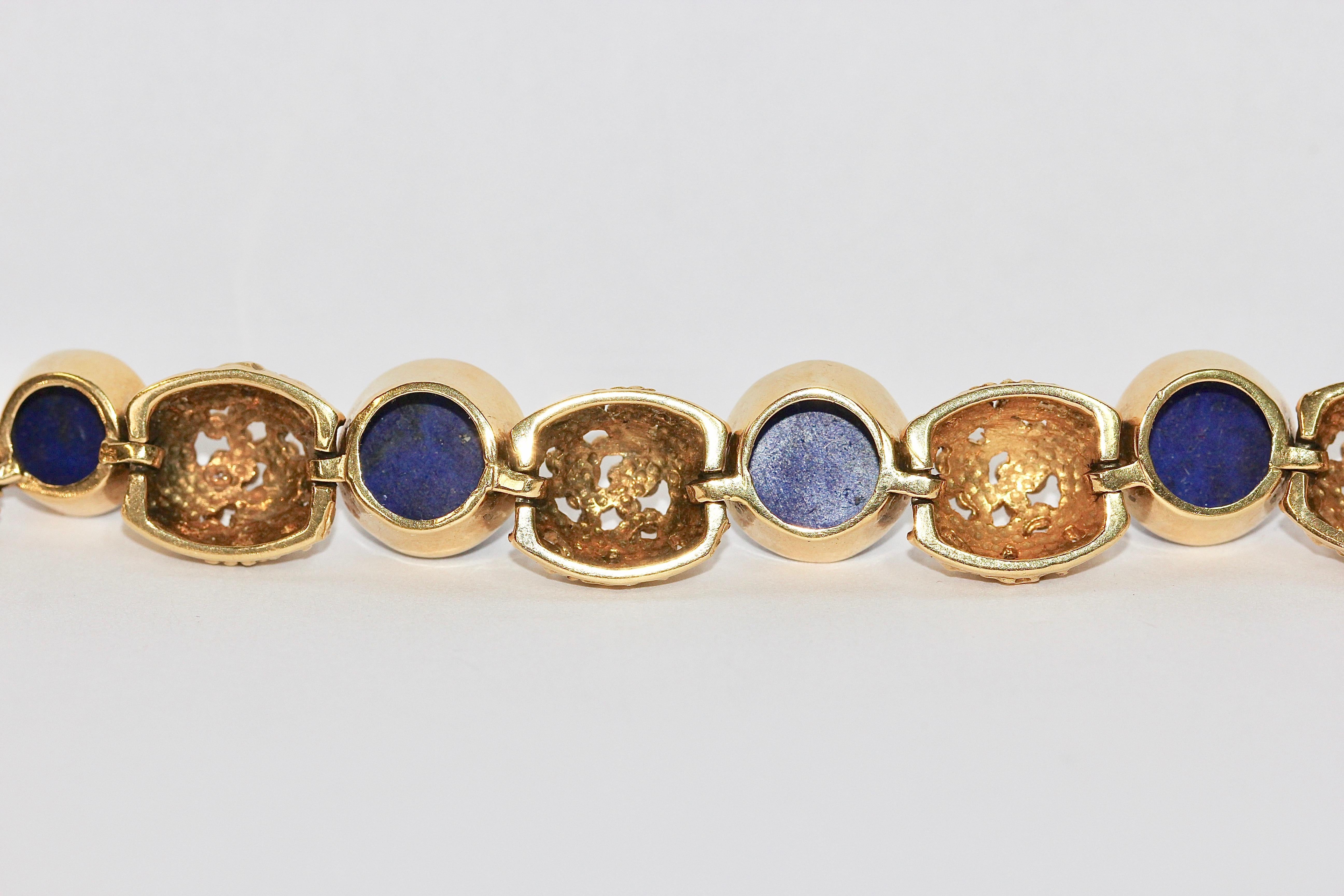 Solid 18 Karat Gold Necklace with Lapis Lazuli 2
