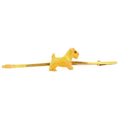 Solid 18 Karat Yellow Gold Dog Pin Measuring and Weighing 2.8 Grams