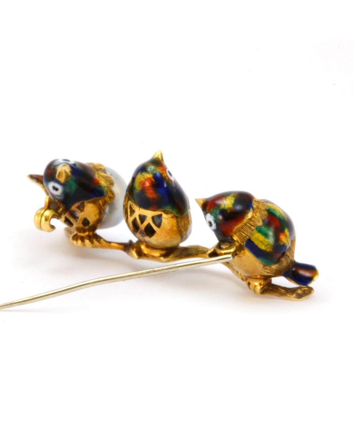 Solid 18 Karat Yellow Gold Three Bird Brooch Genuine Pearl and Enamel In Excellent Condition In Manchester, NH