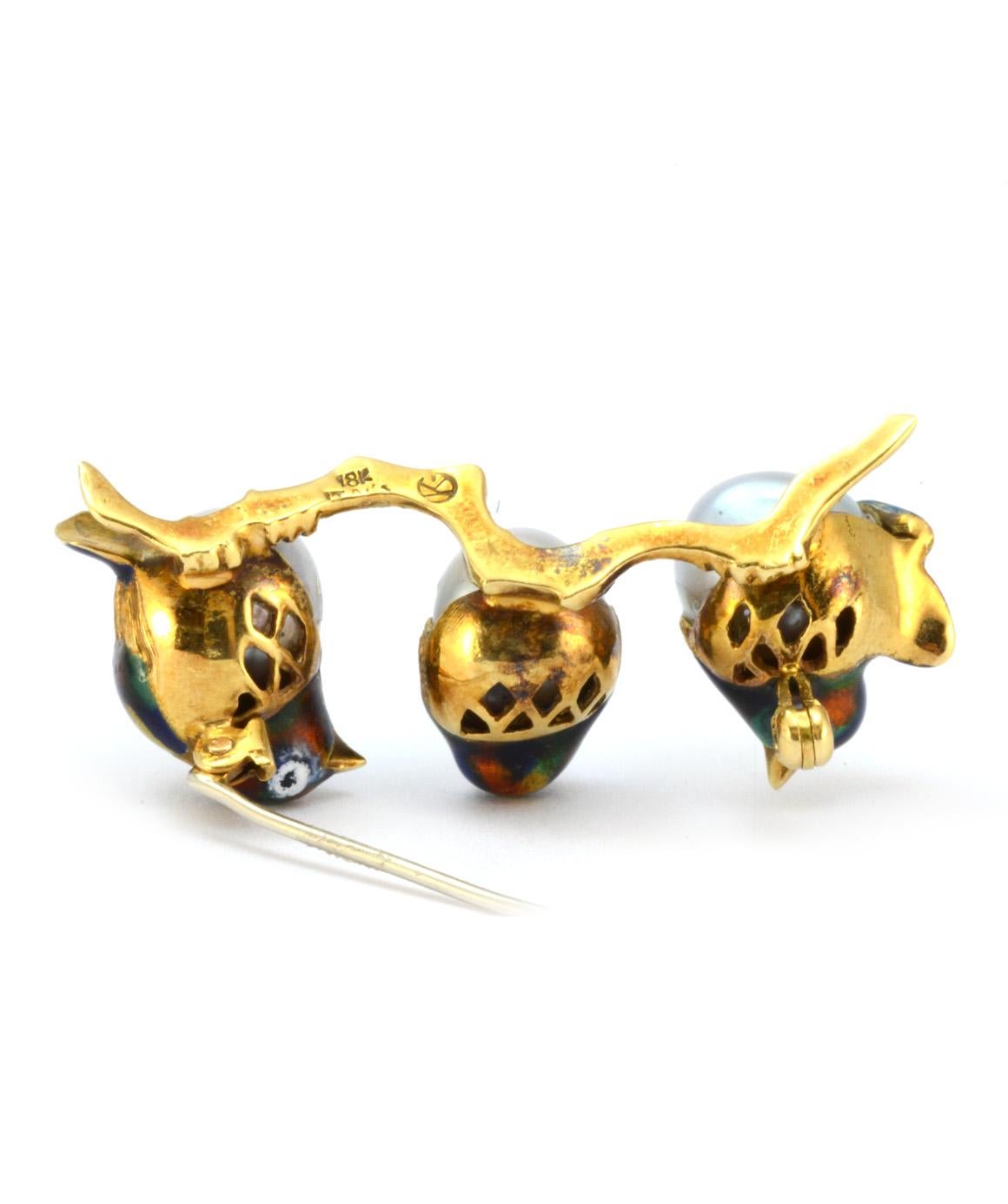 Solid 18 Karat Yellow Gold Three Bird Brooch Genuine Pearl and Enamel 4