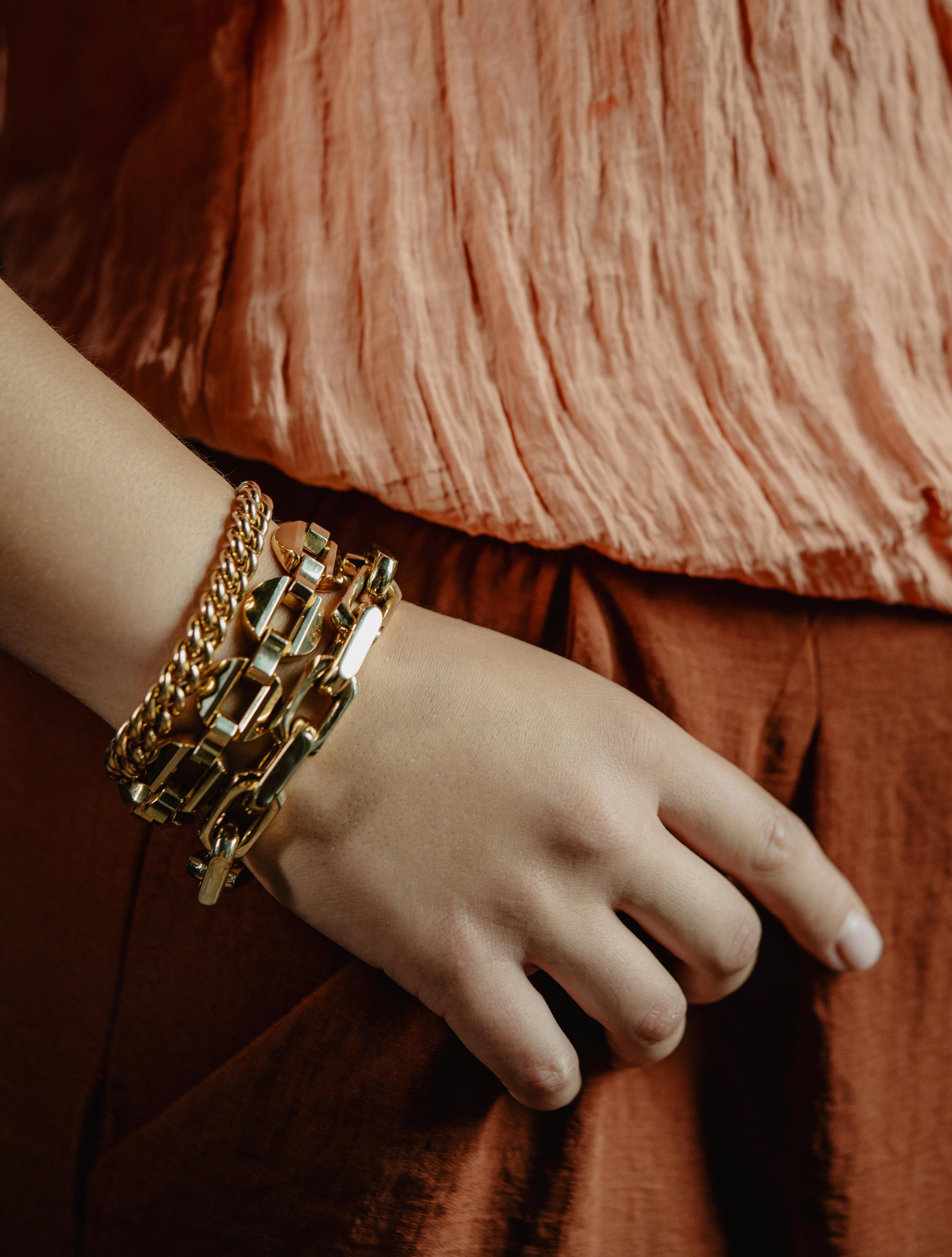 Armband aus massivem 18 Karat 750 Gelbgold Unisex mit geschwungener Kette, stapelbar 6