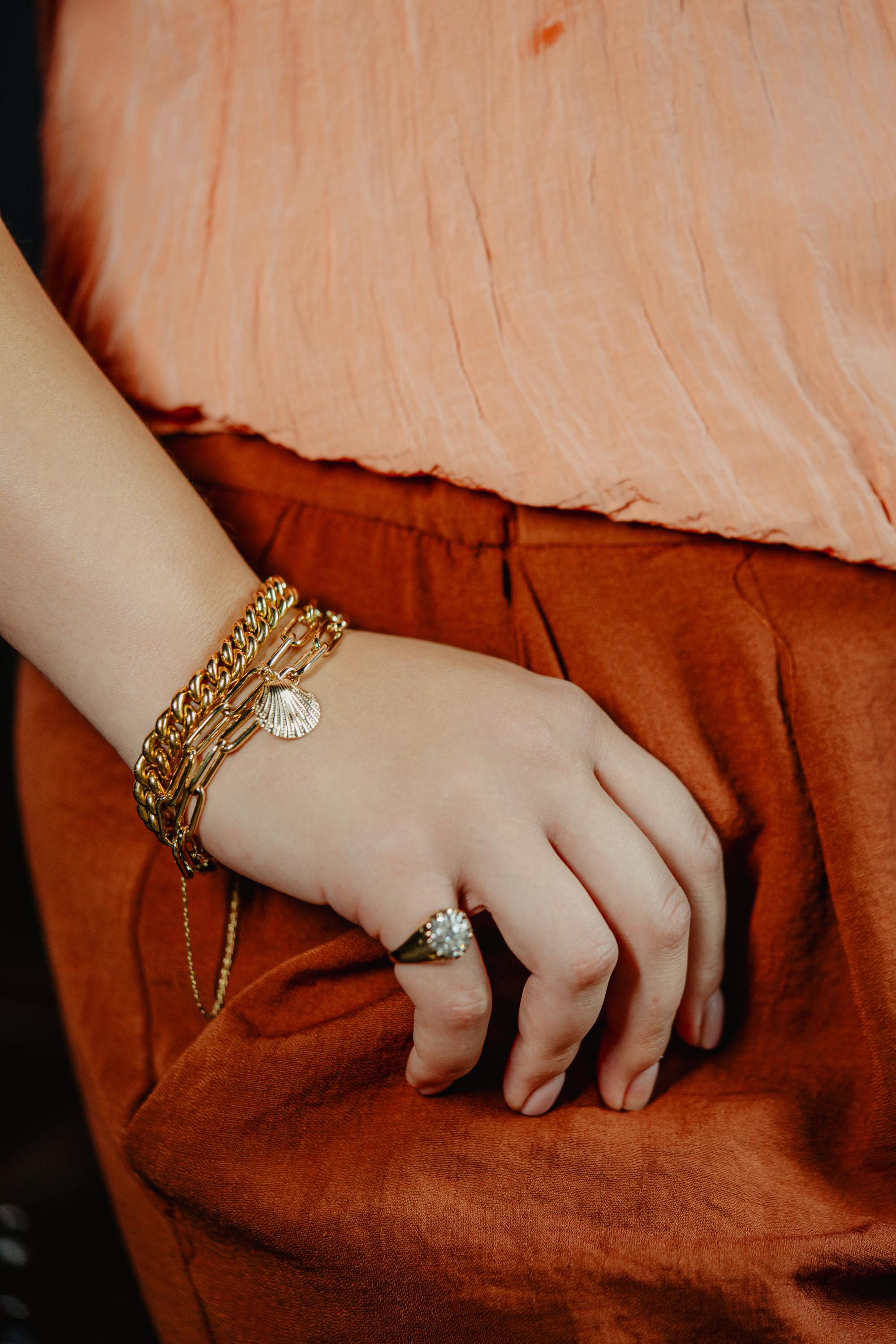 Armband aus massivem 18 Karat 750 Gelbgold Unisex mit geschwungener Kette, stapelbar 1