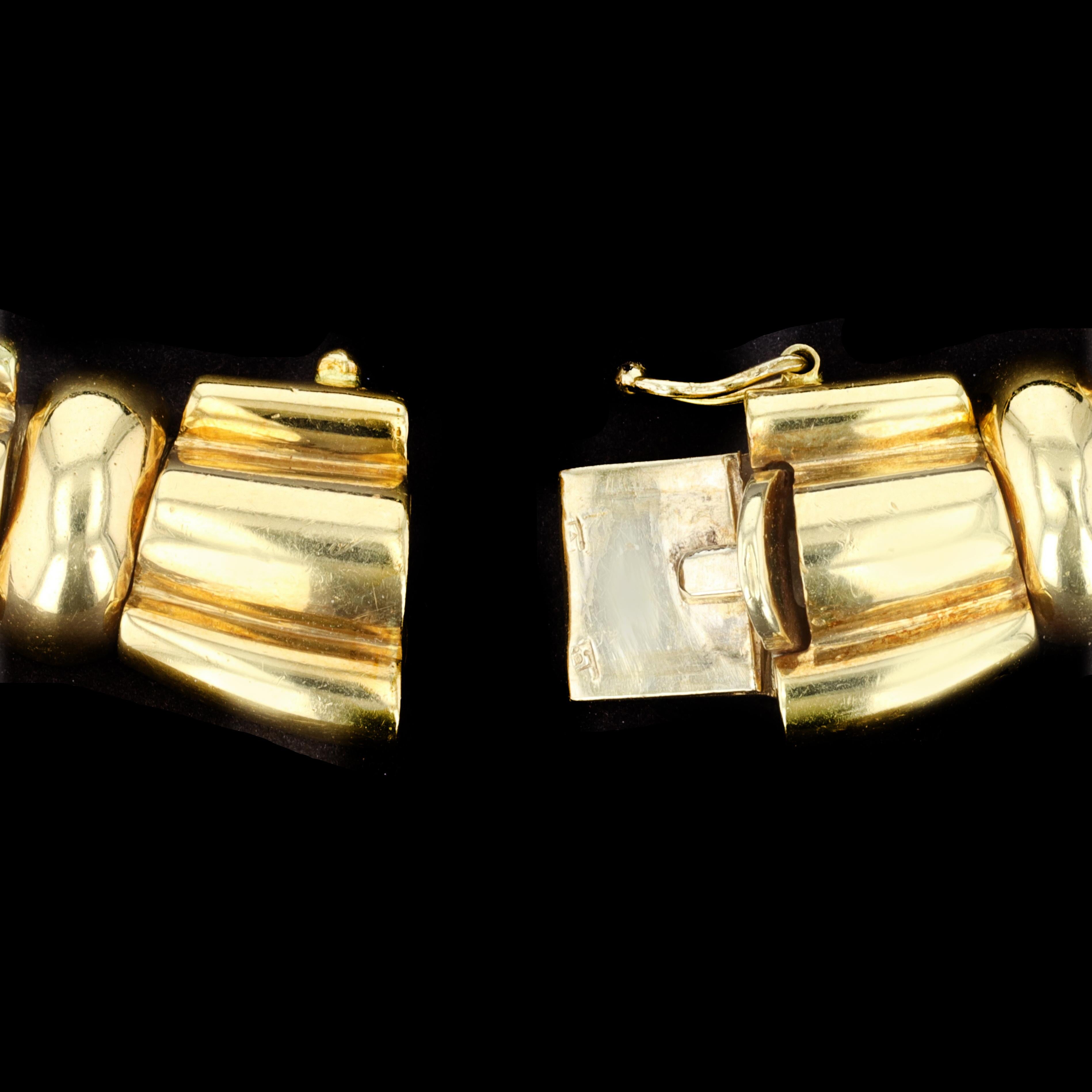 Collier en or massif 18 carats avec 131 diamants en vente 5