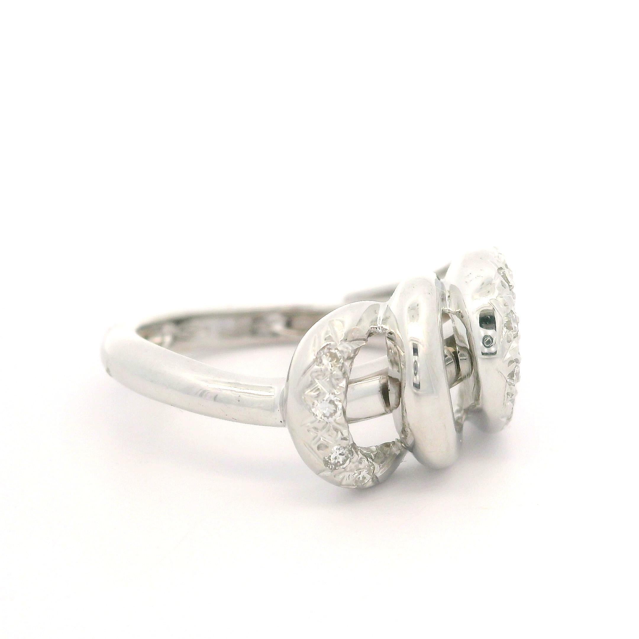 Anillo abstracto de oro blanco macizo de 18 quilates con diamantes engastados en pavé de 0,11 quilates en venta 5