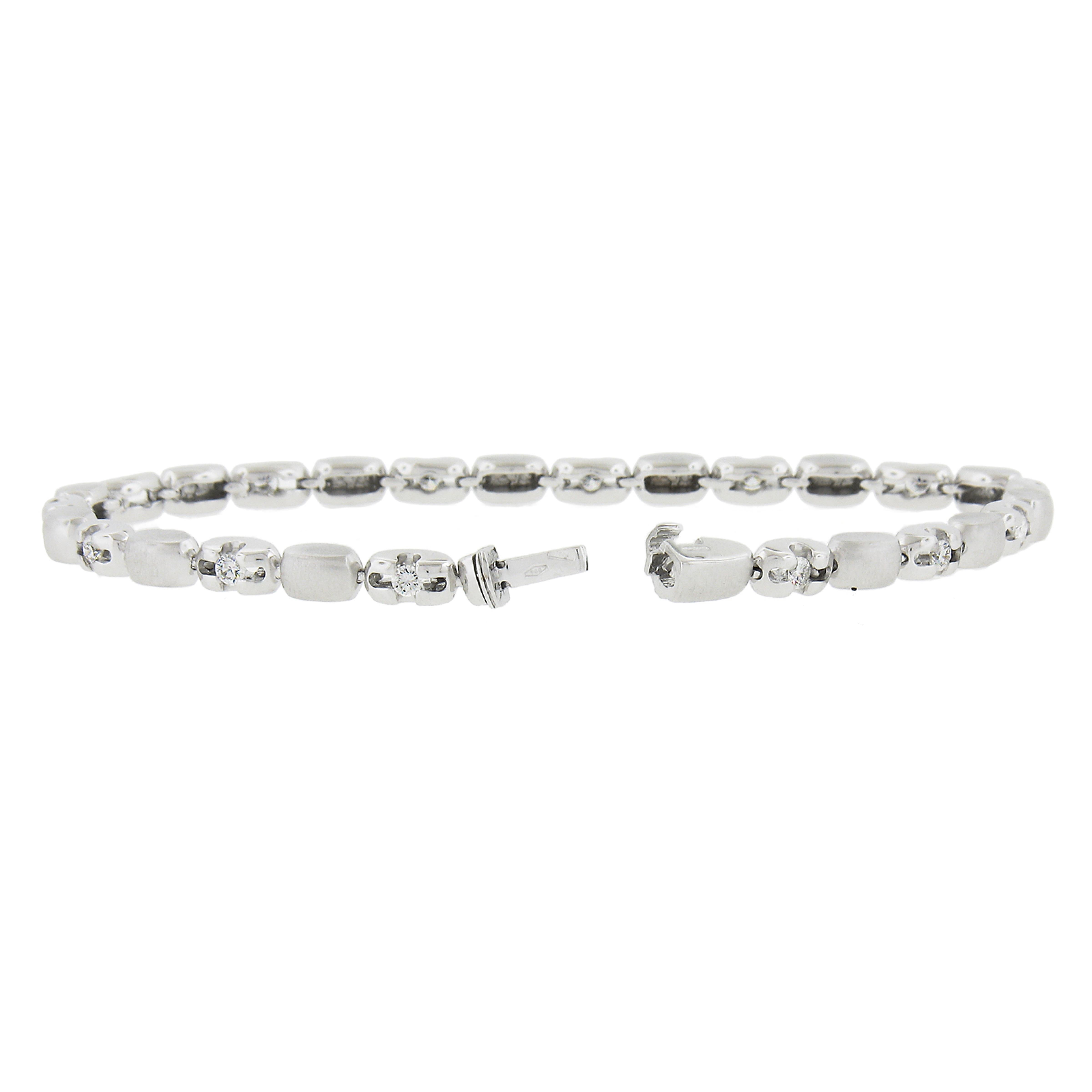 Round Cut Solid 18k White Gold 0.60ctw Round Prong Diamond Dual Finish Line Link Bracelet For Sale