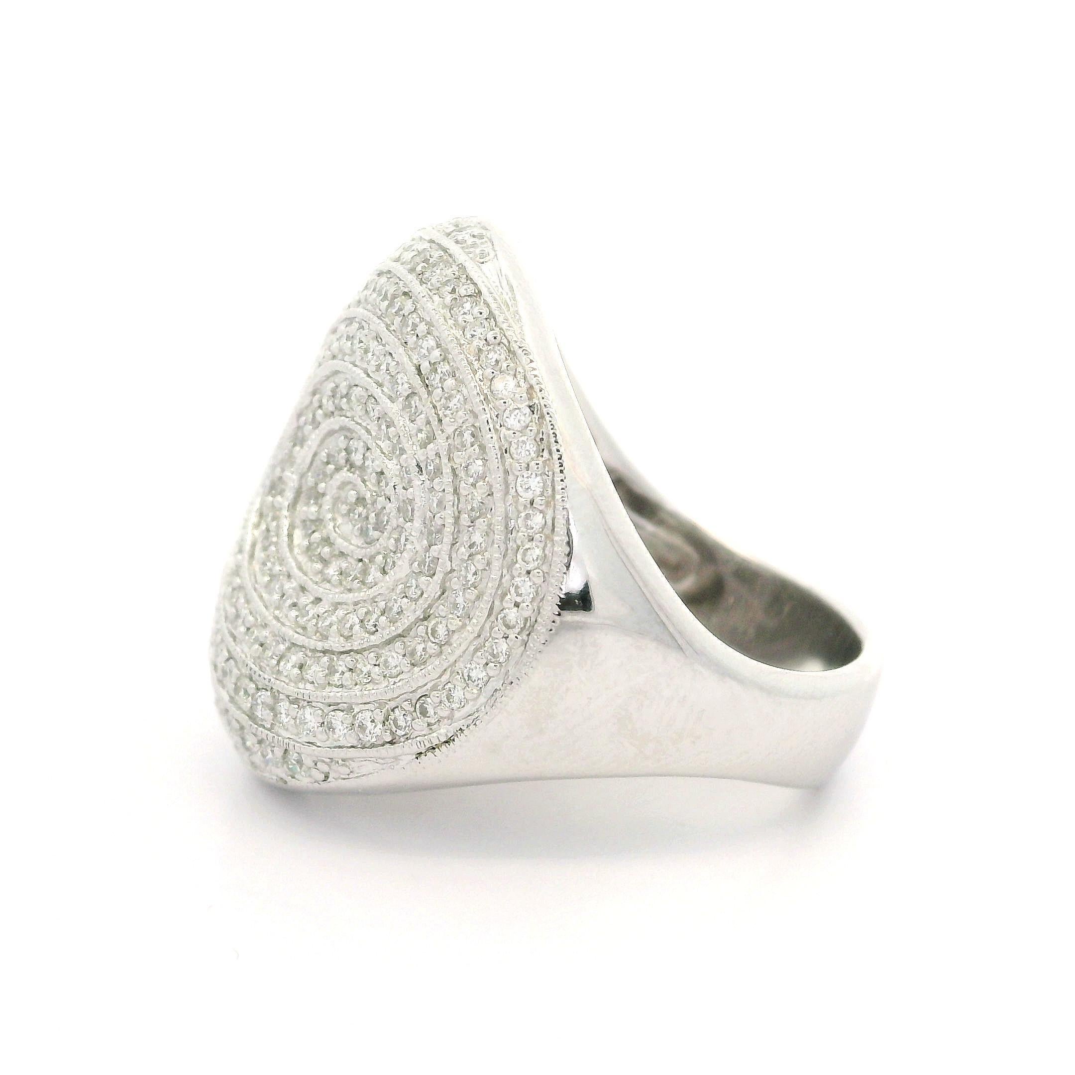 Solide 18k Weißgold 1,0ctw Diamant verkrustete konkaven Wirbel breite Band Ring im Angebot 2